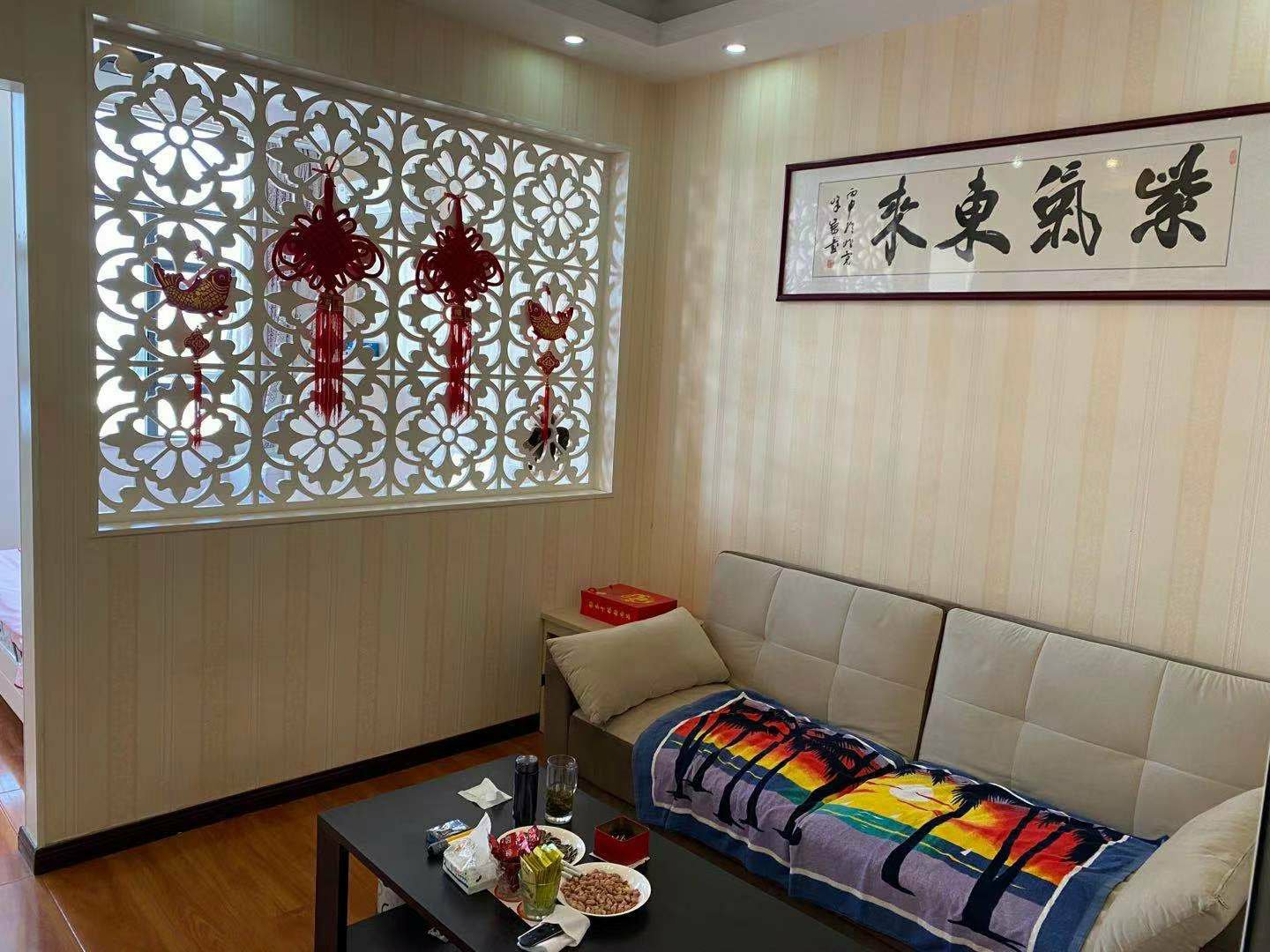 沔中对面，富迪三友楼上，精装一室，可拎包入住