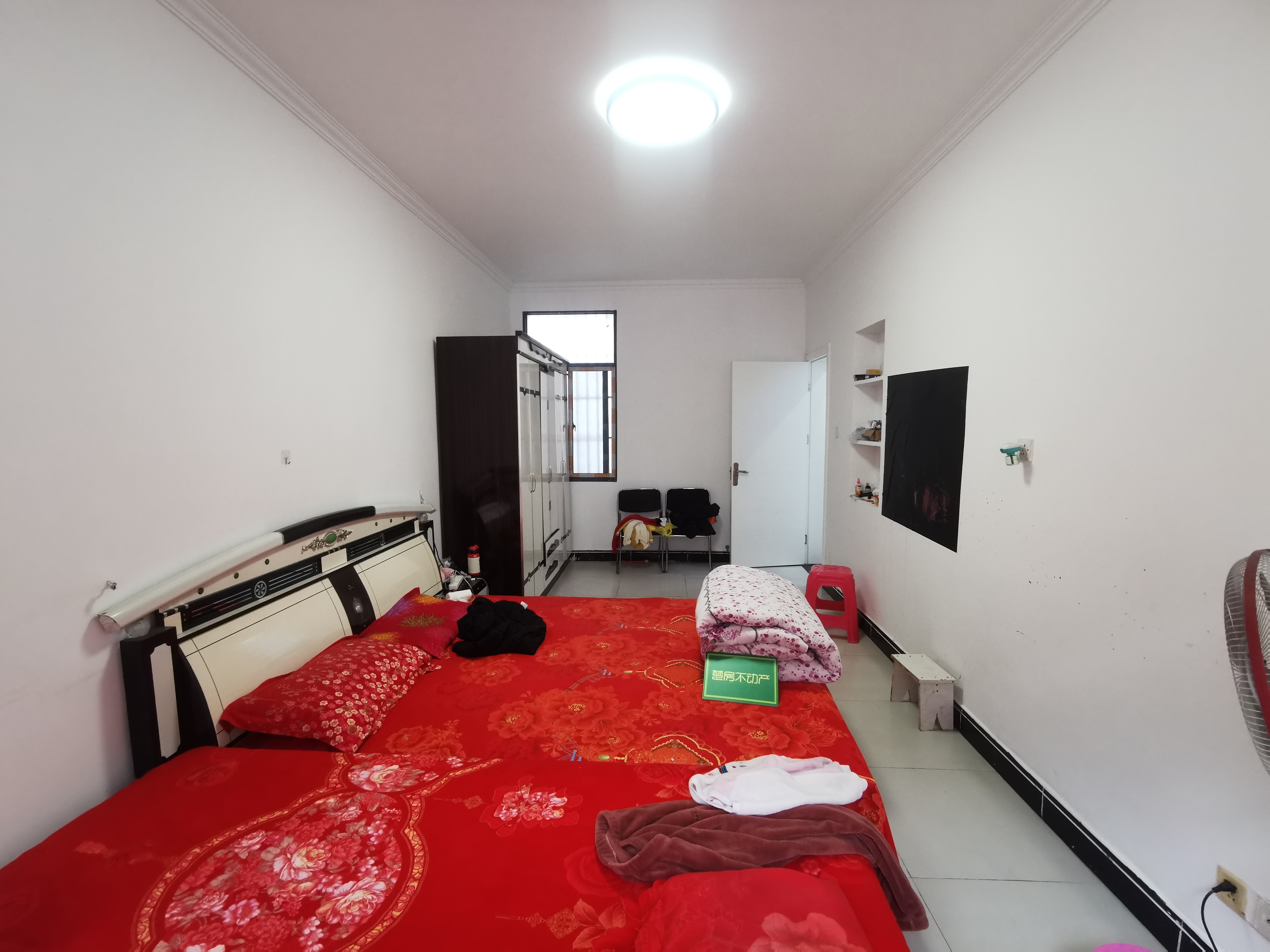 西桥三医院旁建材公司宿舍三室新装修了的拎包入住看房方便