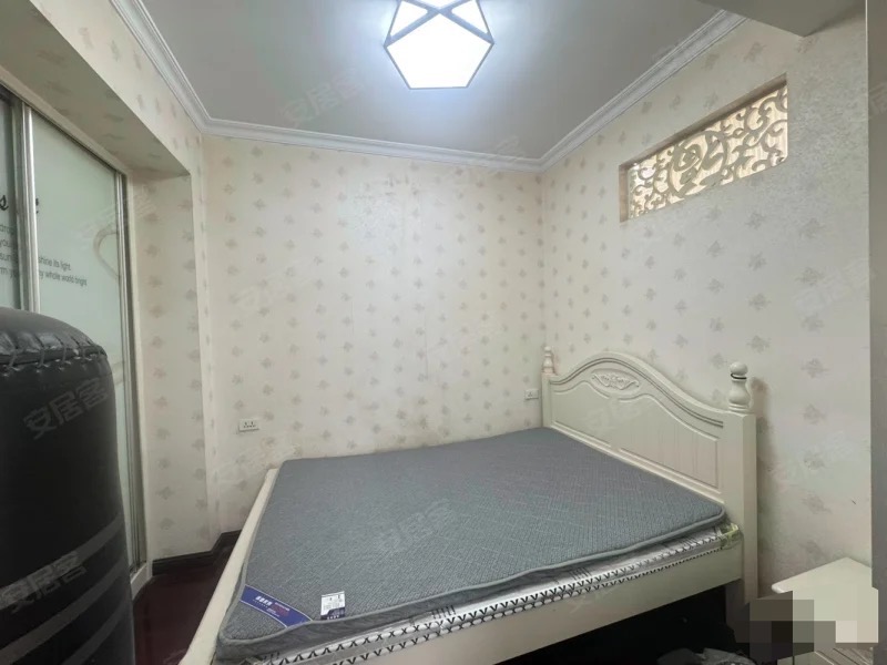 捡漏，城南，新城壹号，电梯小高层，精装2居室，诚心出售