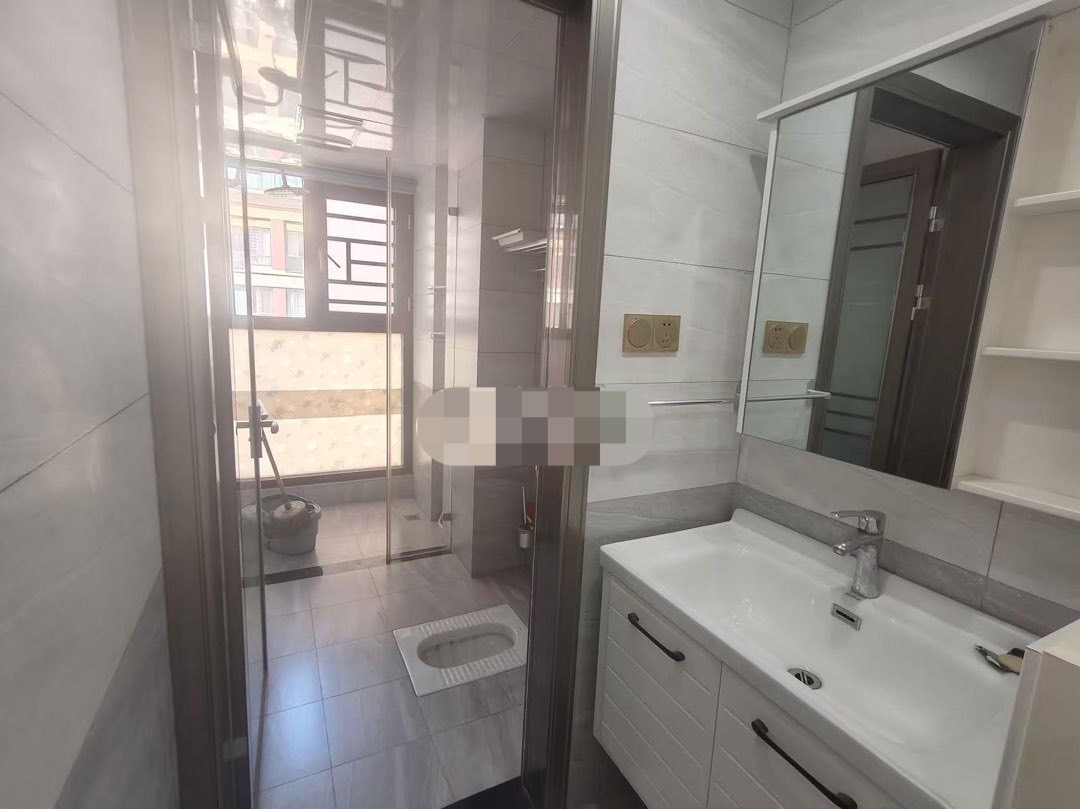 282，新城壹号五期，电梯洋房，好楼层5楼，总高7层，大阳台，全新装修，精装三房，一天未住