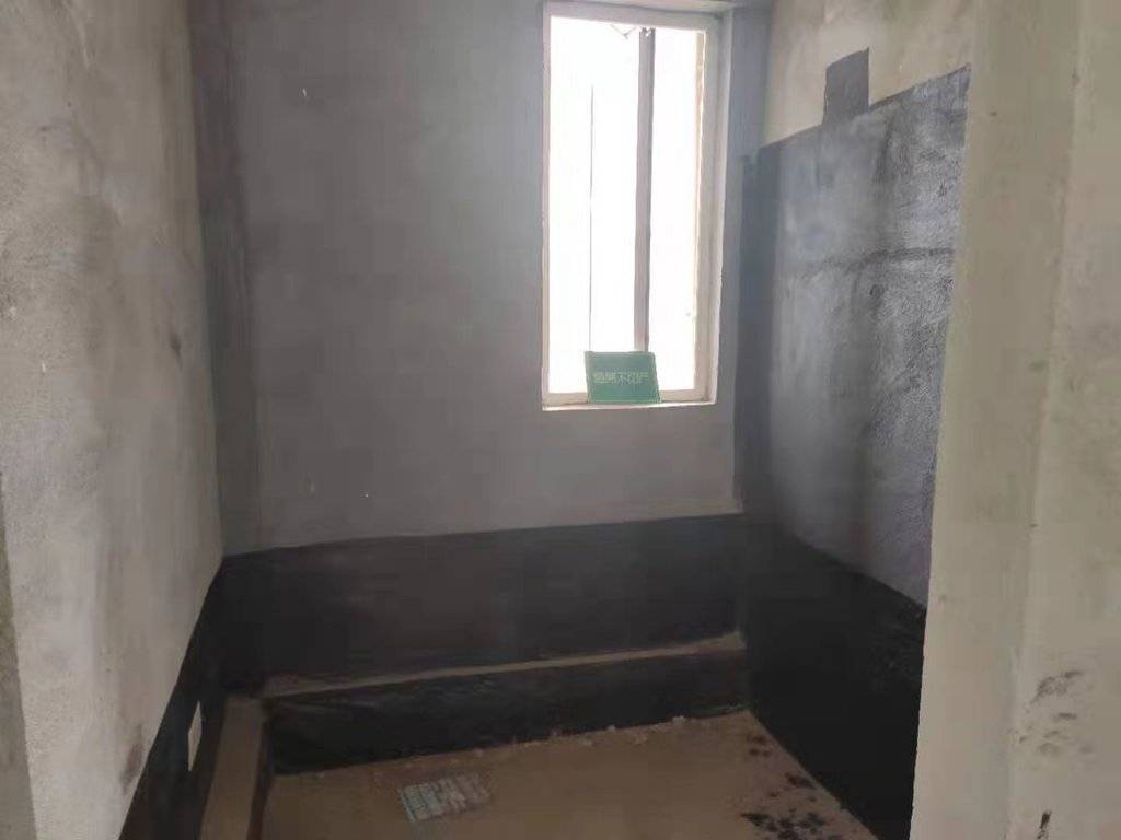 森林国际毛坯大三房仙桃新二中下楼就上学带大平台晾晒东西一级棒