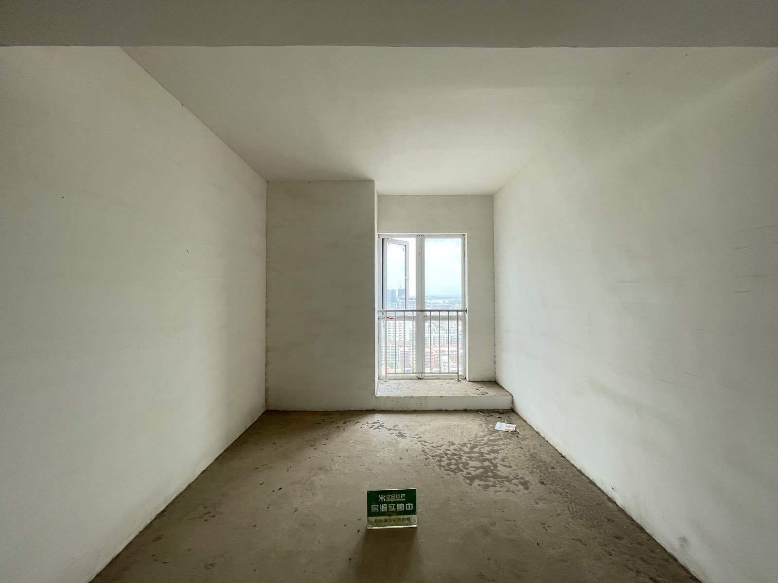 捡漏，亏本降价了，福星城，毛坯三房，，单价3400，好楼层，证满二