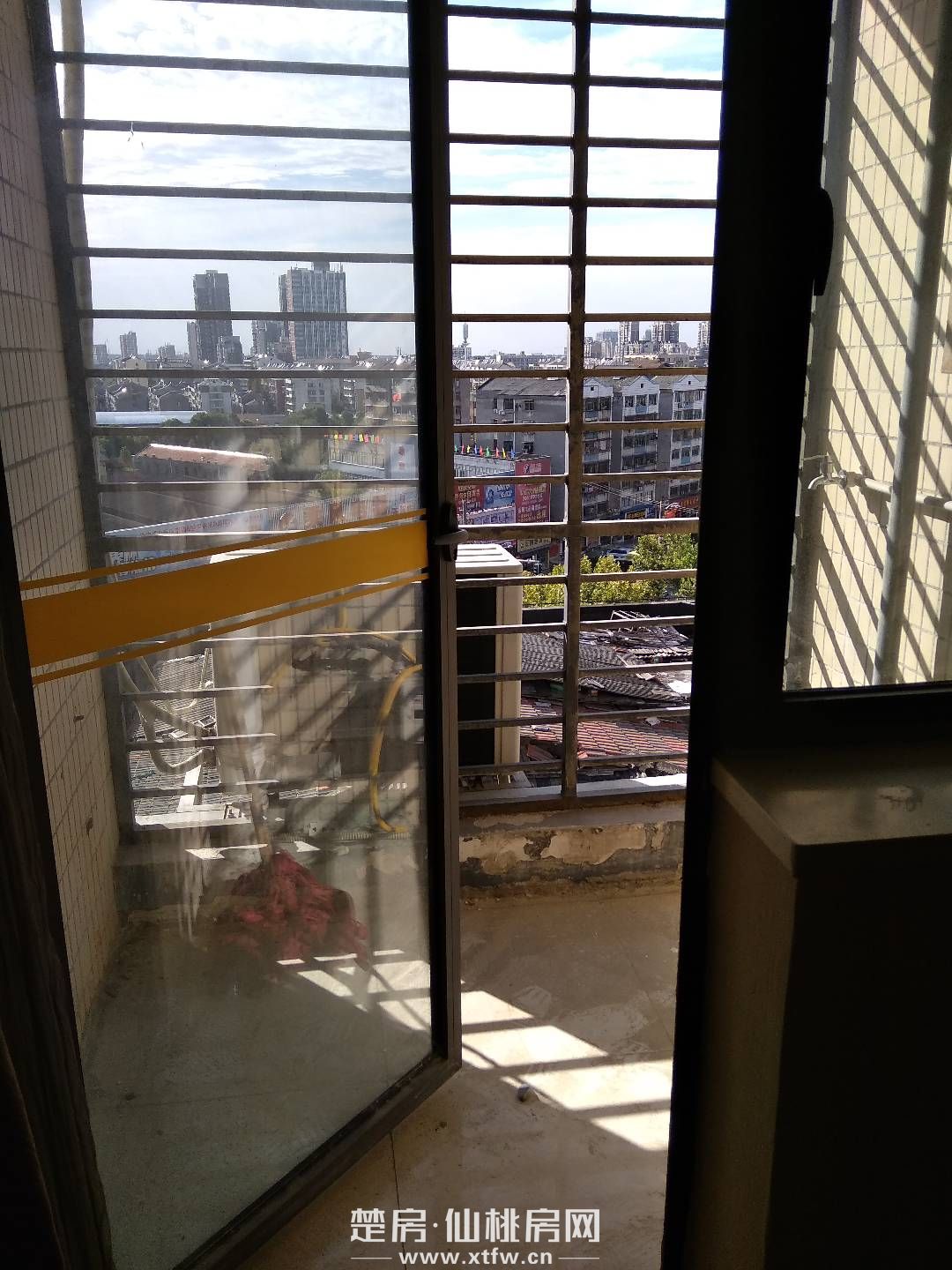 凯宾斯底价出售，核心城区，精装不到1年，单价4000，家电齐全拎包入住！欢迎随时看房