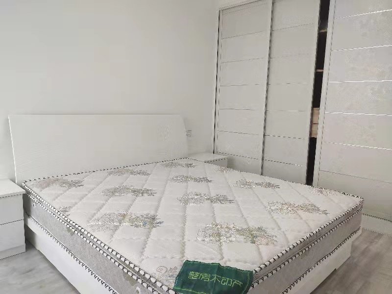 新城一号三期精装三房老证过户费用低看房方便