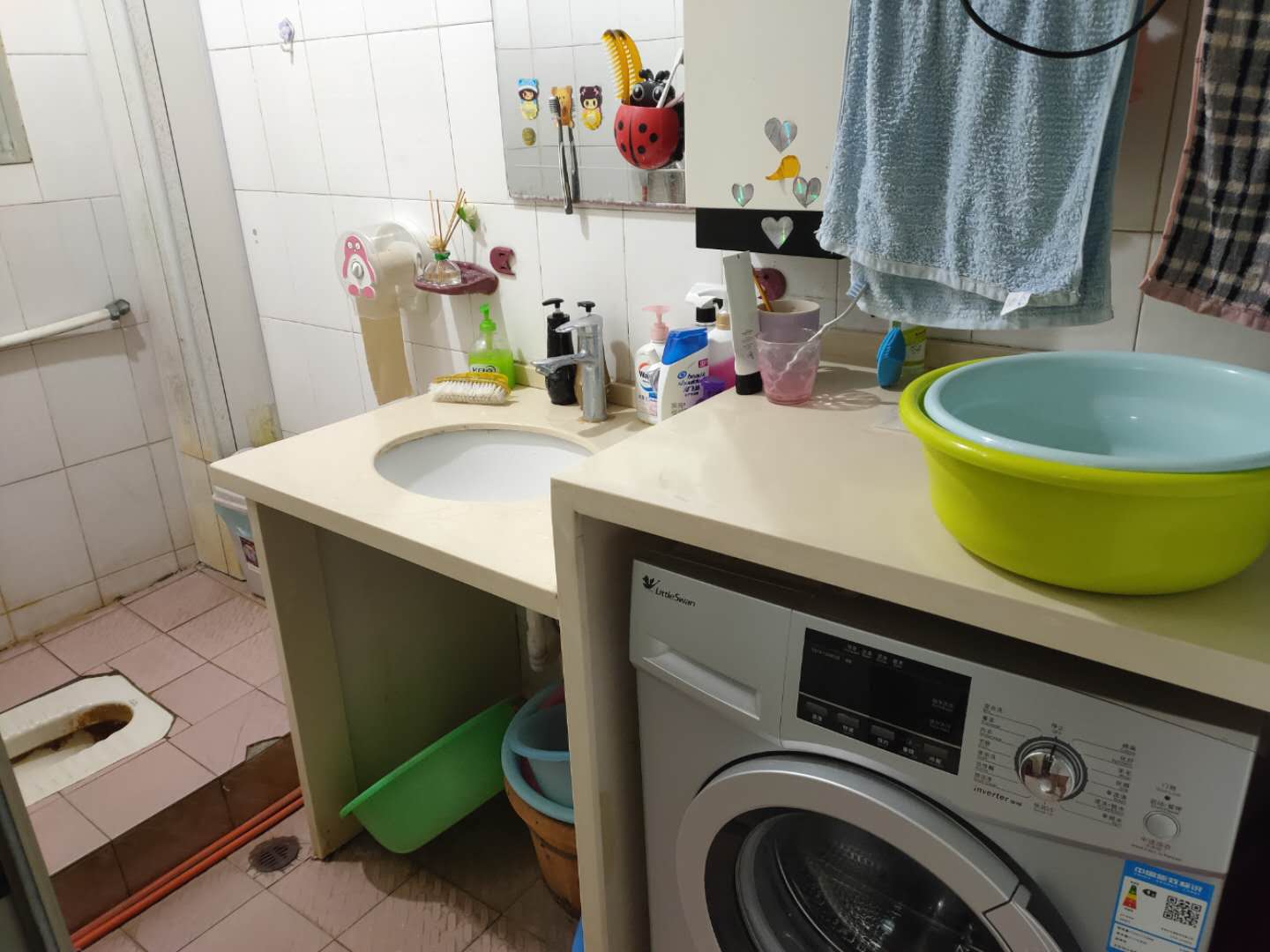 商城旁边三中对面步梯三楼业主急售 看房