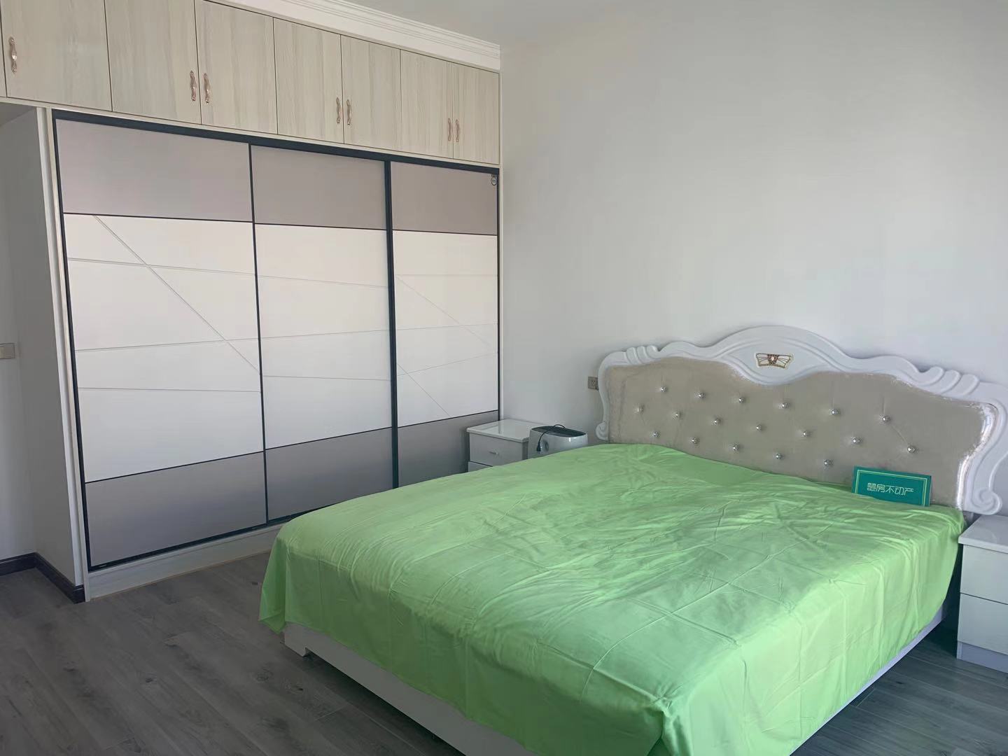 仙桃汽车城 复式楼 步梯三楼 南北朝向 精装全新未住 拎包入住