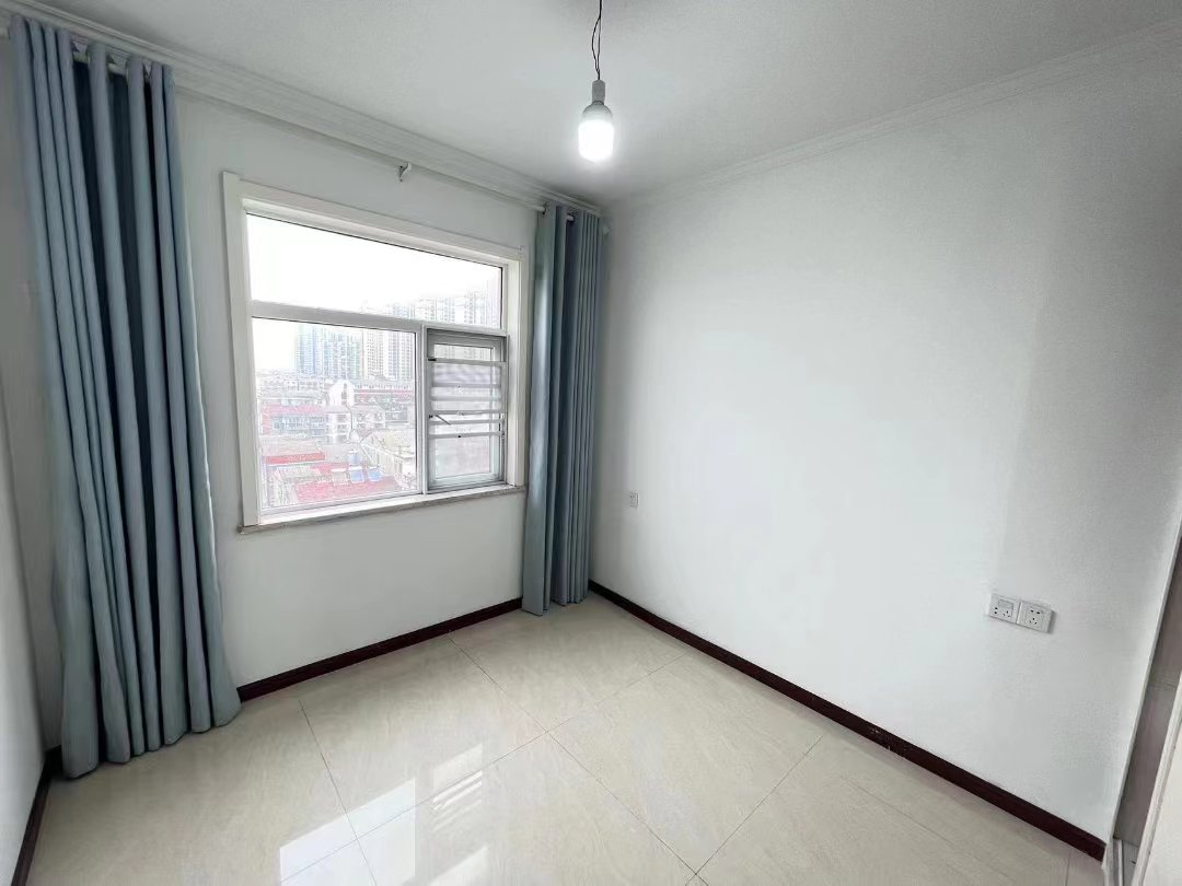 上苑一品.精装三房.看房方便