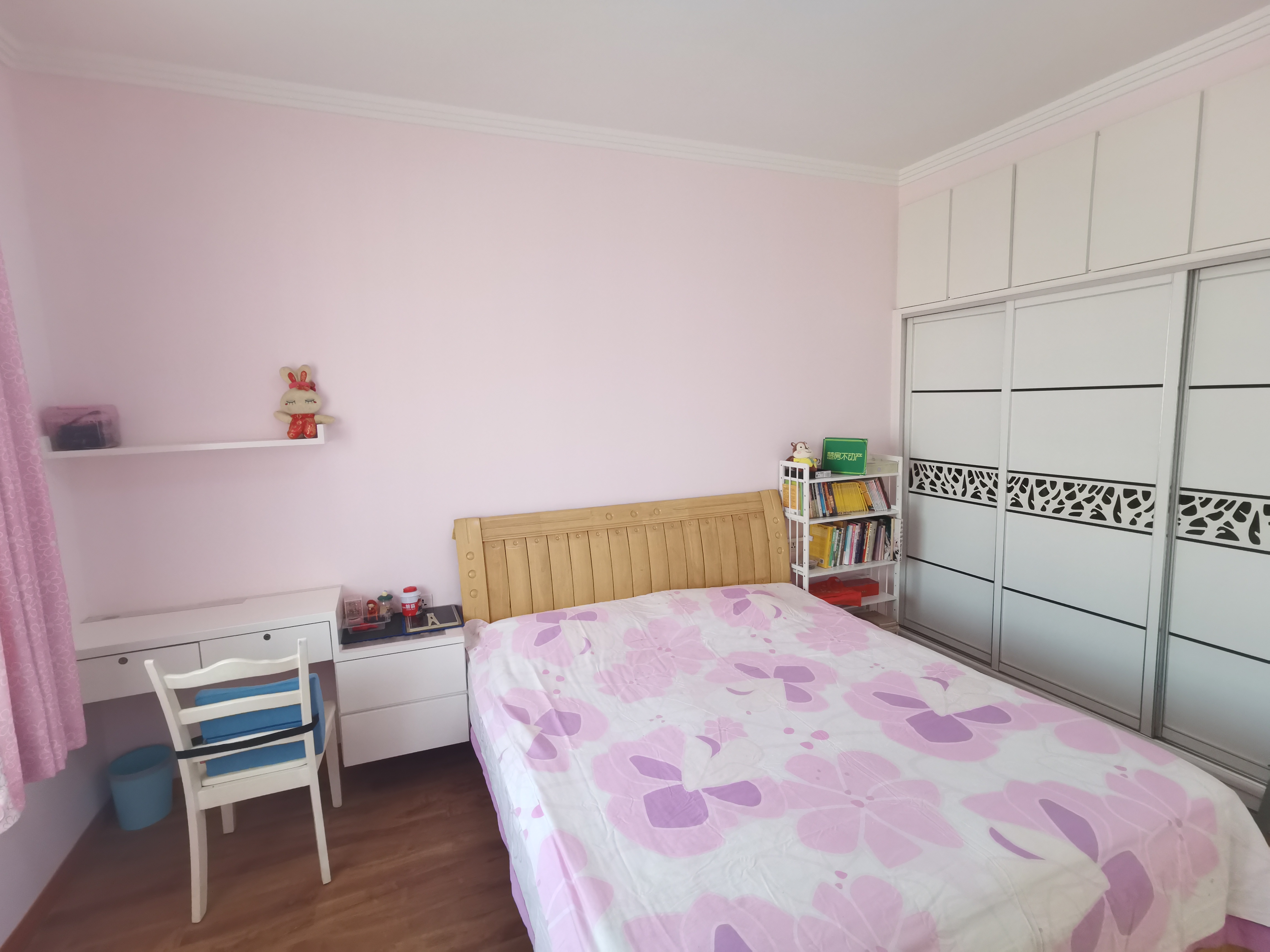 交通路实验小XUE对面全新装修拎包即住看房方便