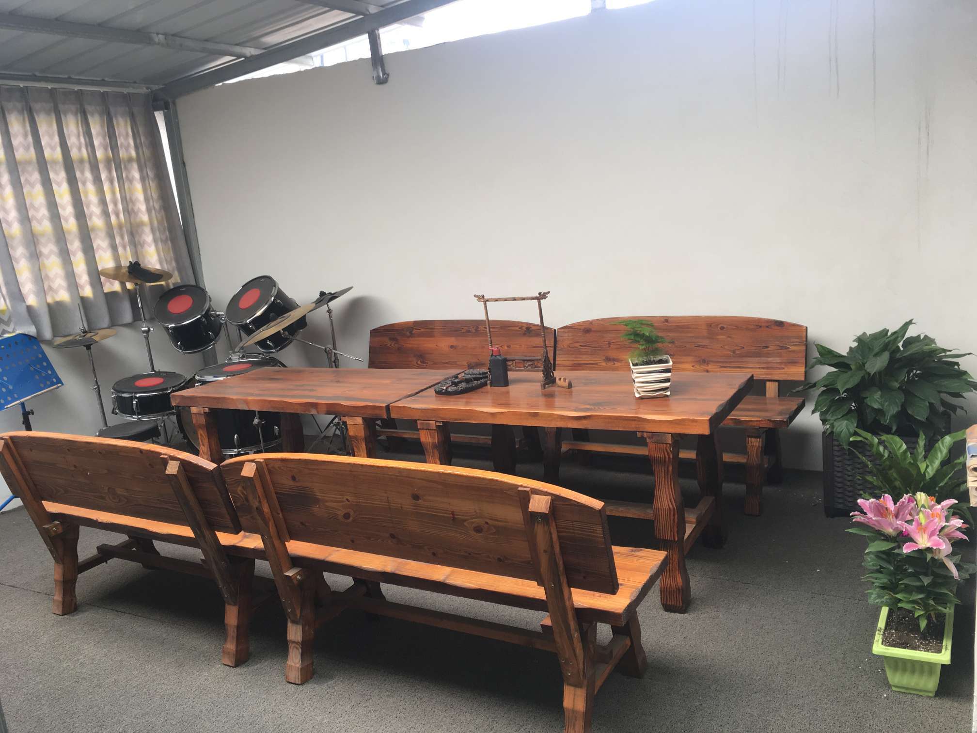 私房出售私房出售一楼门面出租中2楼自己住三楼可以出租，4楼是健身房