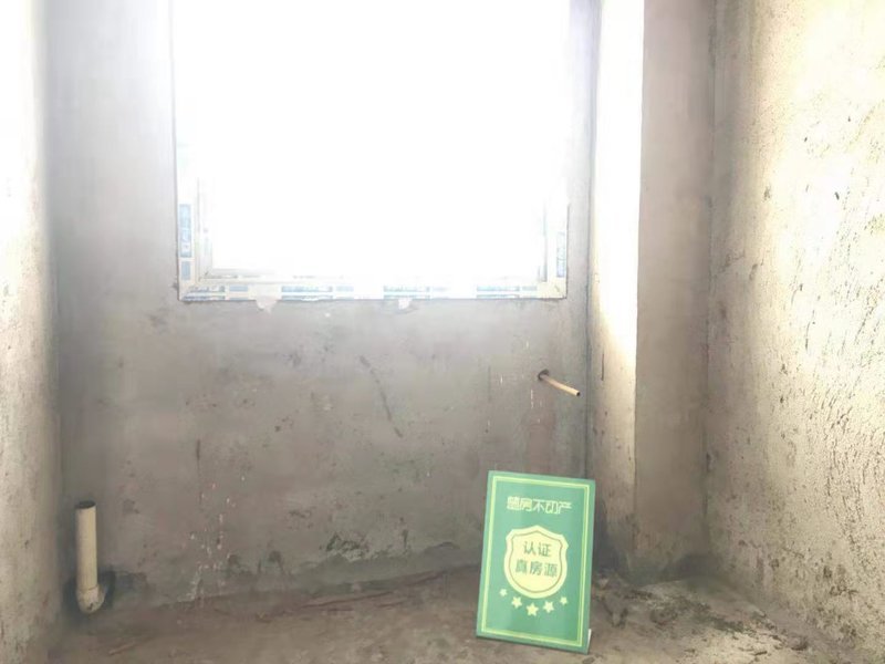 西桥德美花园毛坯3房3厅2卫证满二年