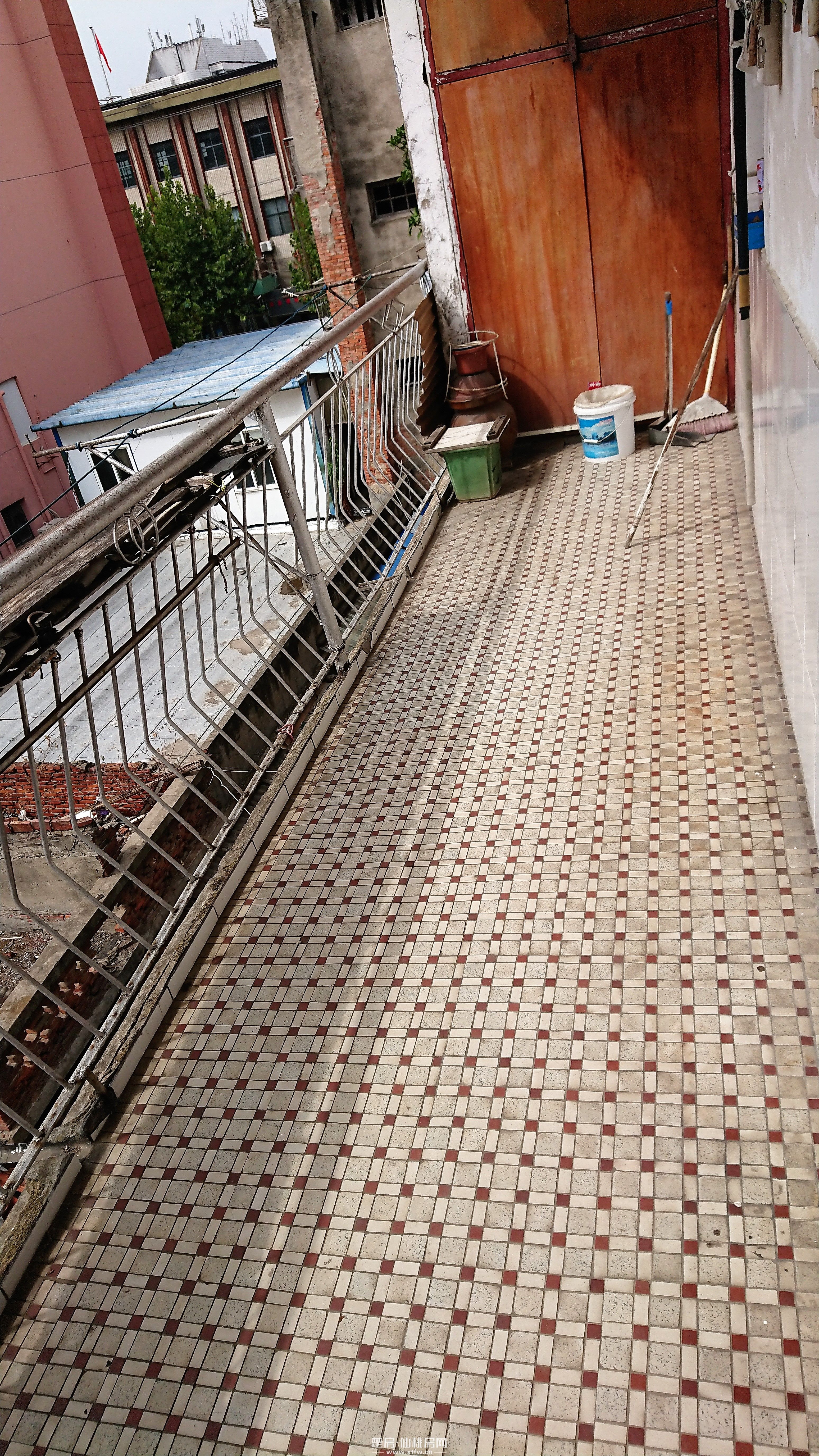 15.8万抛售guo企房改房！五湖酒店旁南北通透，四楼阳光充足周边晓学、二中、四中，陪读养老过渡！