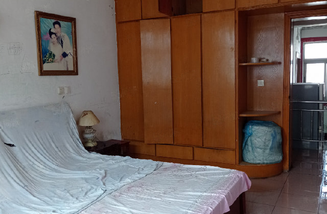 复州花园3室2厅1卫