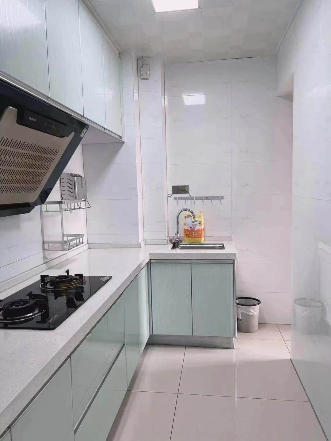 荣怀装修两房出租包物业