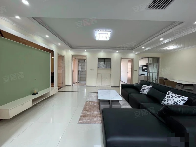 和合国际，精装三房，九成新，电梯10楼，南北通透，家电齐全，采光好，证满二