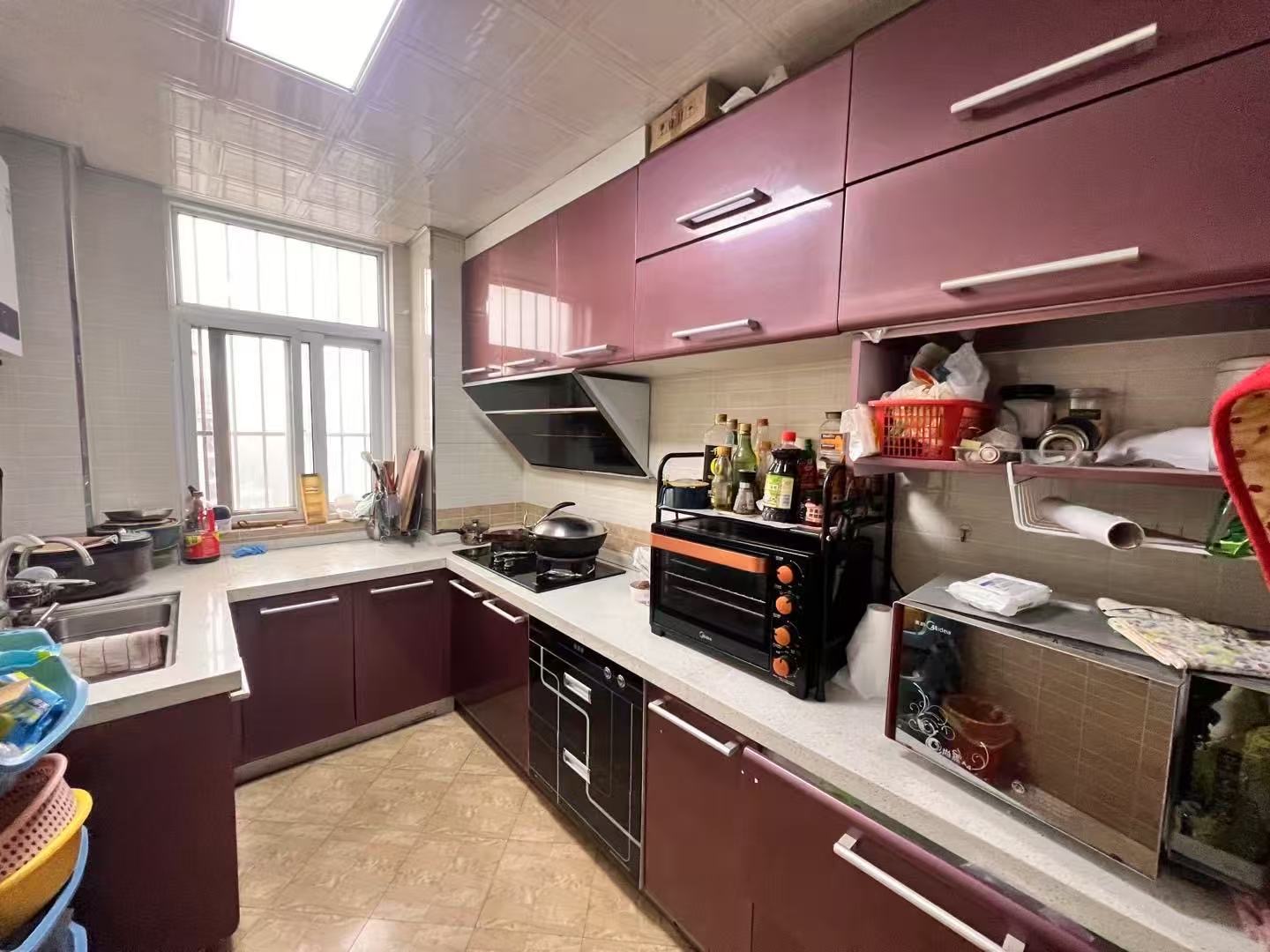 337，城南，精装电梯3房，保养非常好，拎包入住，沔阳xiao学，单价4200