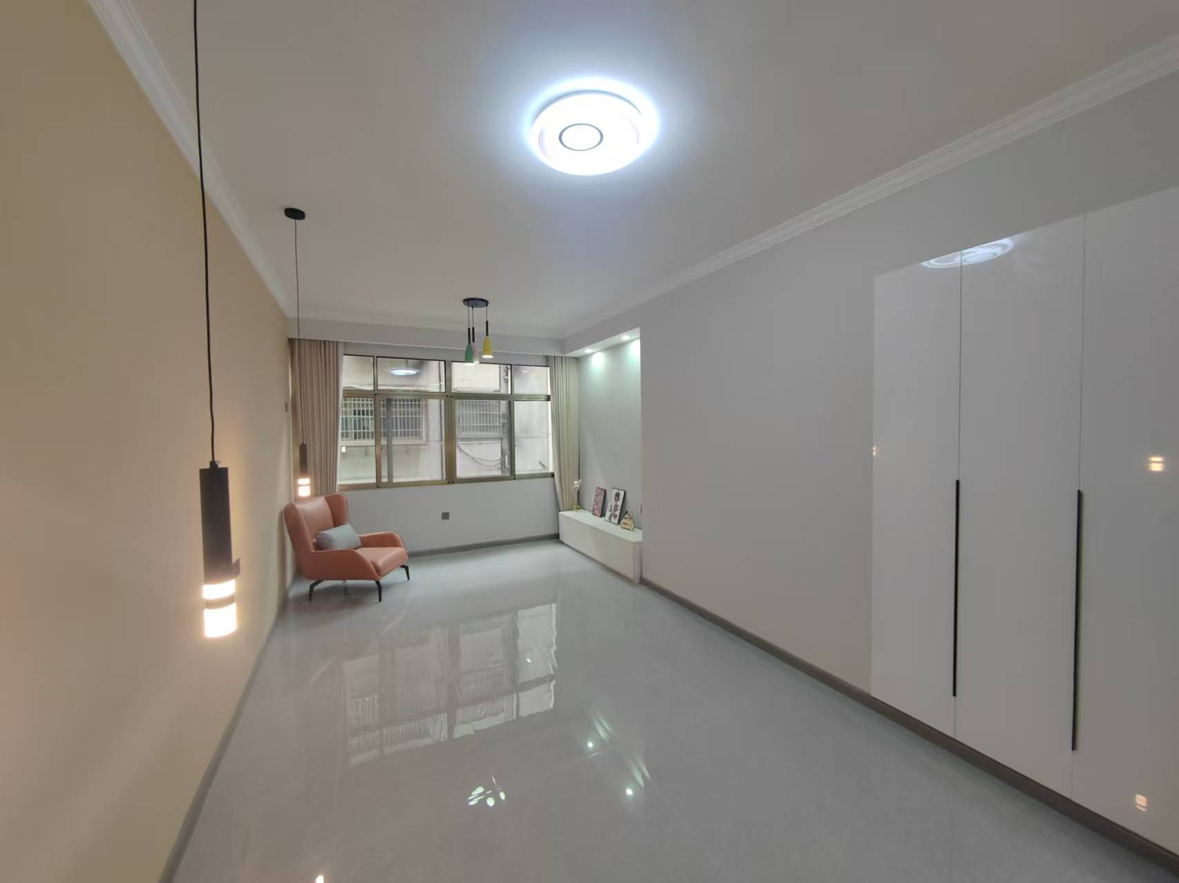 银鑫小区，3室2厅2卫全新精装修优价出售