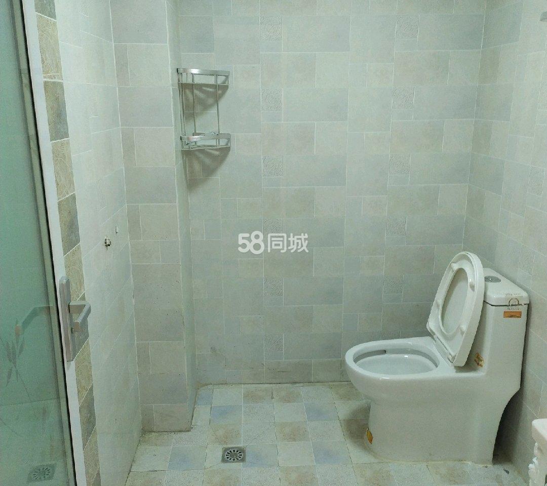 英伦名邸对面110平直租无中介费