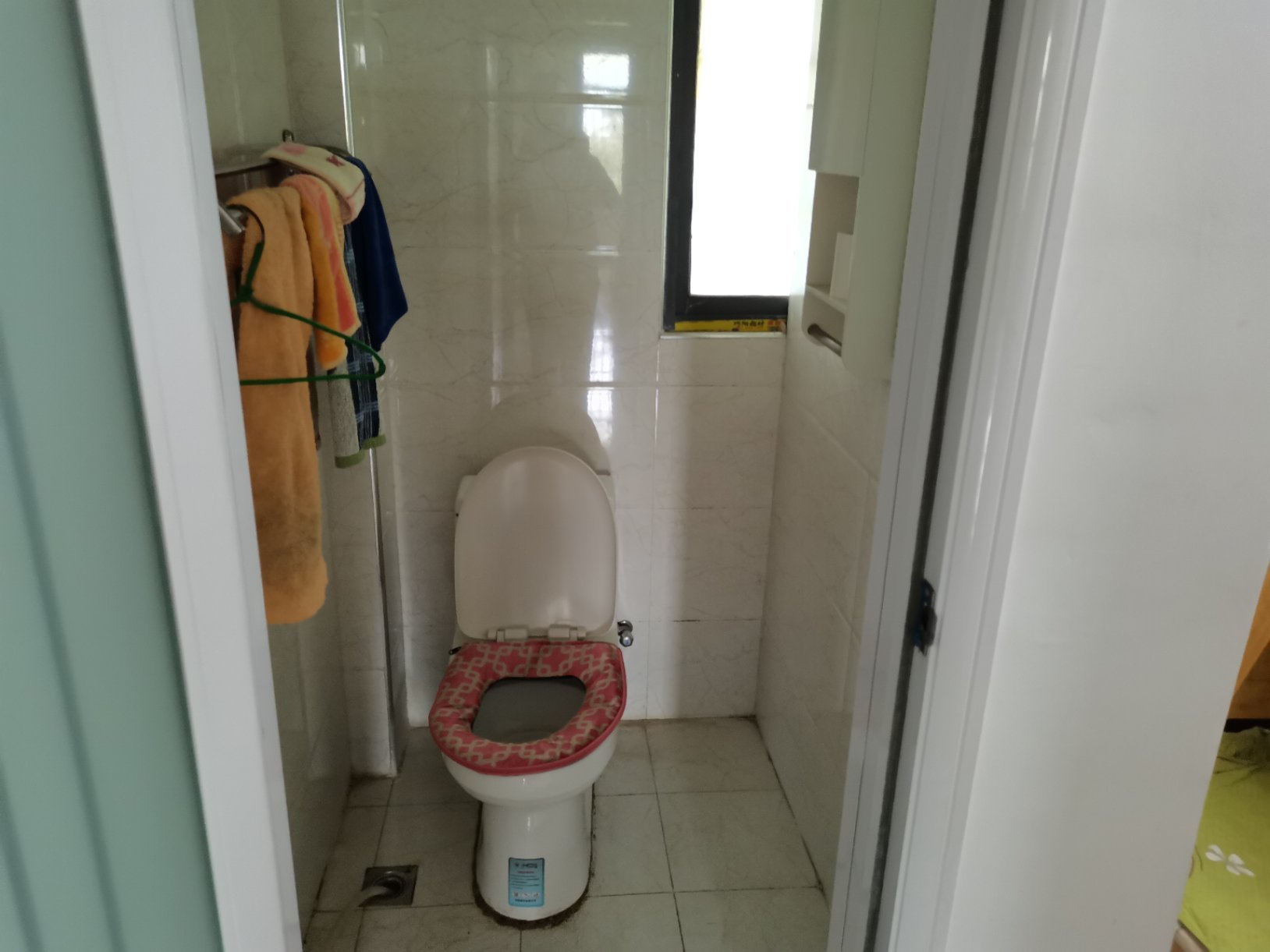 仙桃中学旁边金城馨苑