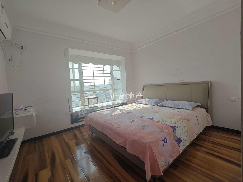 城南福星城装修三房好楼层单价4字头满五唯依