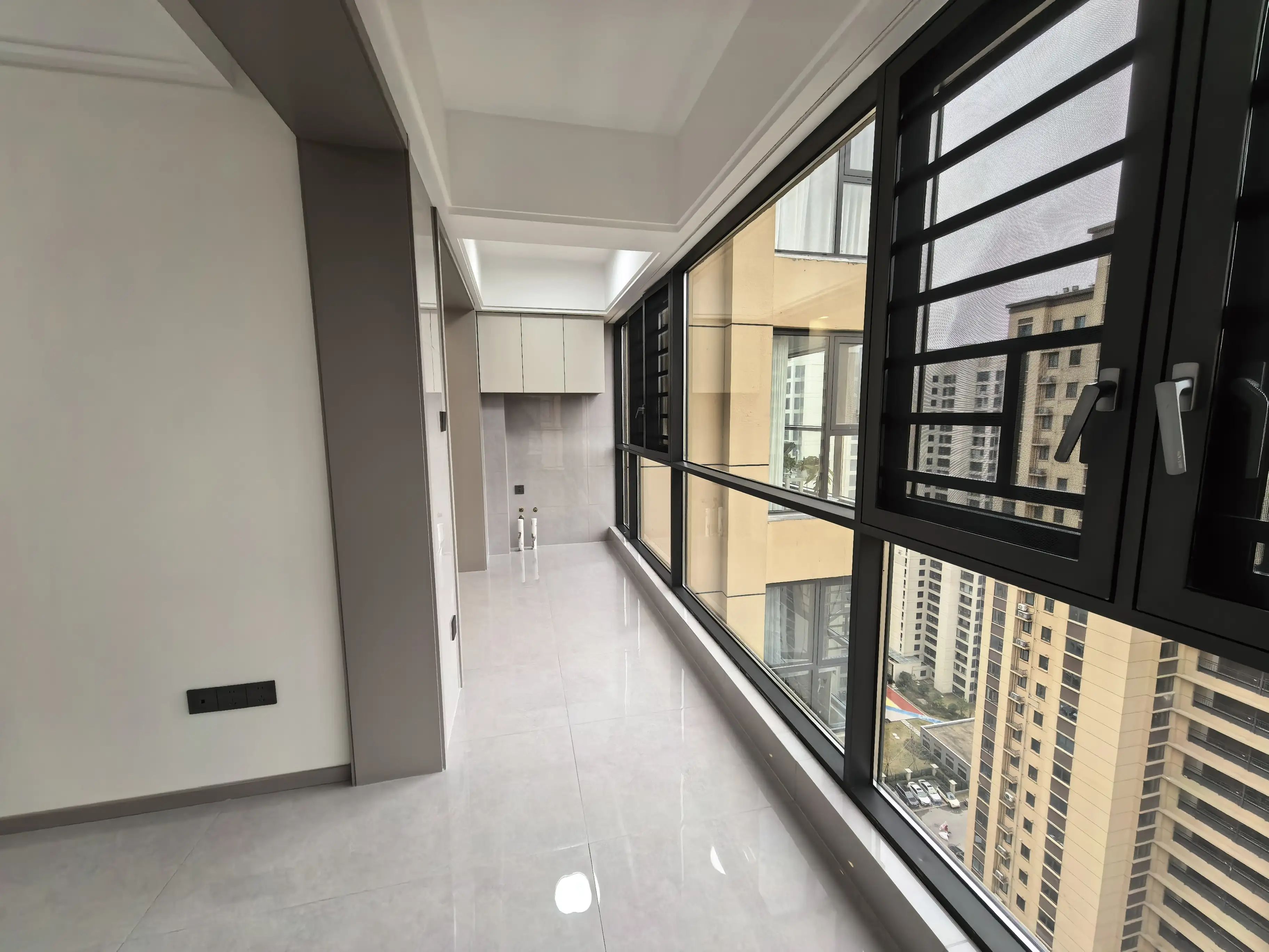 城南，朝阳丽景，边户，全新精装三房，好楼层，可租可售，拎包住