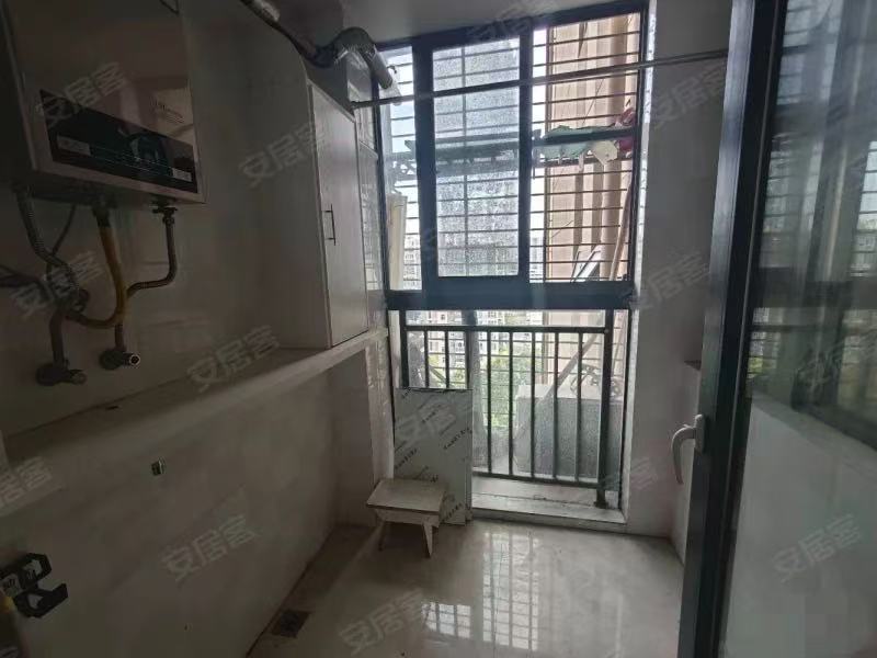 捡漏，城南，元泰A区，精装2房，中间好楼层，满二，元泰三中