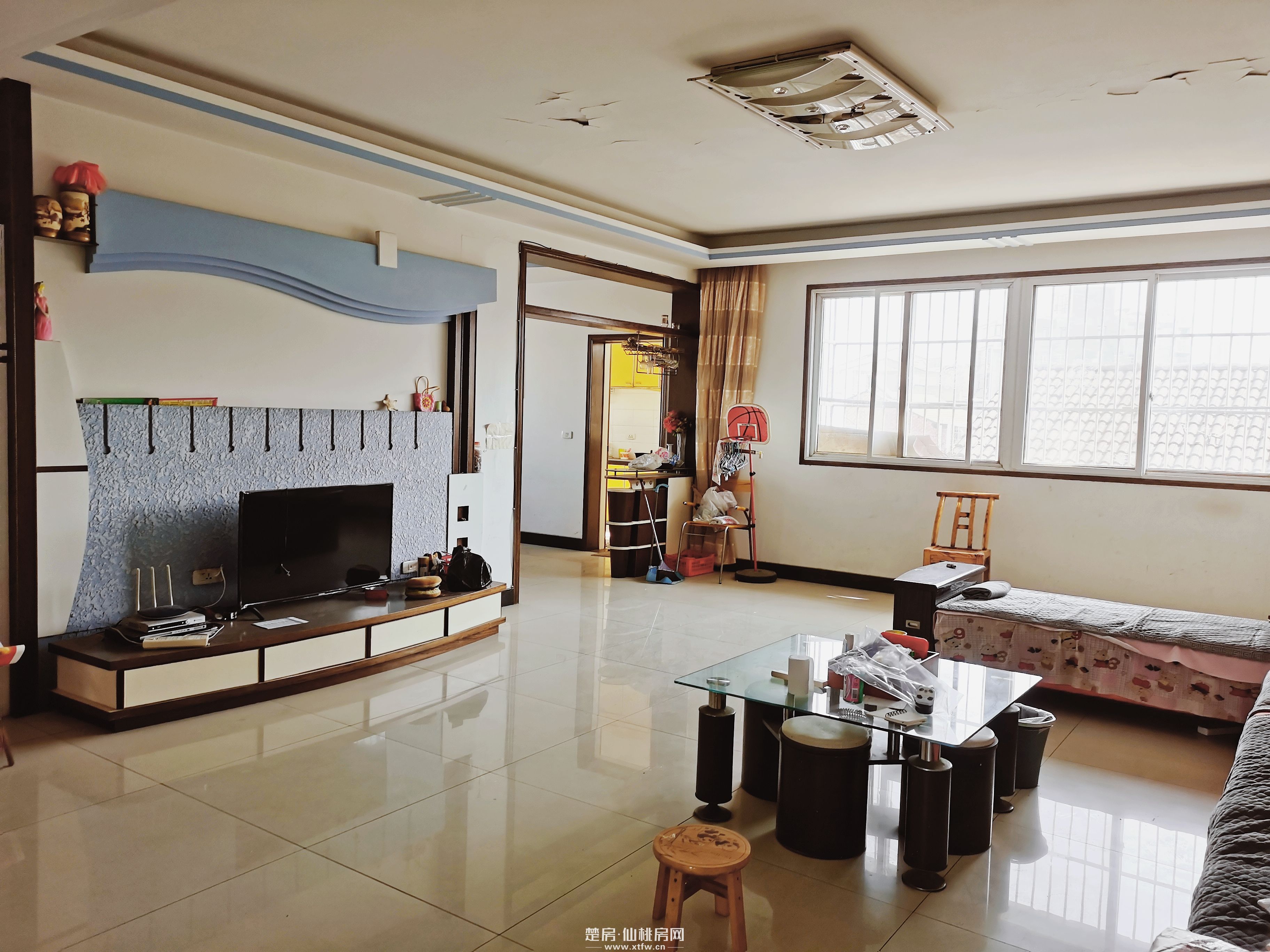 宏达路皮肤医院旁联建综合楼五楼502（160平方米）出租