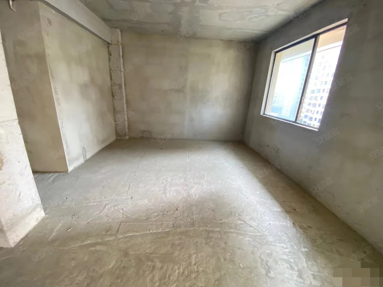 26，荣怀小高层，好楼层11楼，双阳台边户，毛坯三房，证满二