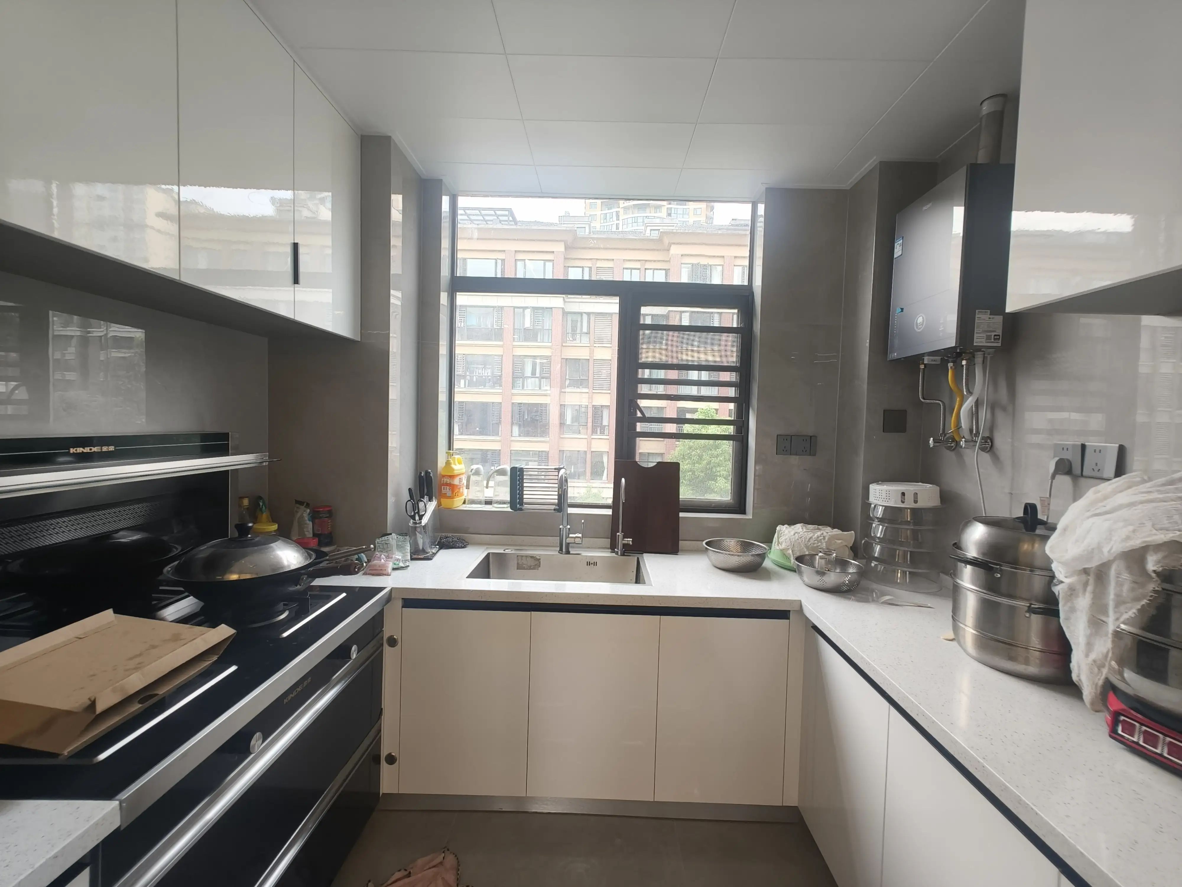 城南，新城一号5期，洋房，精装三房，一梯两户，证满二，好楼层