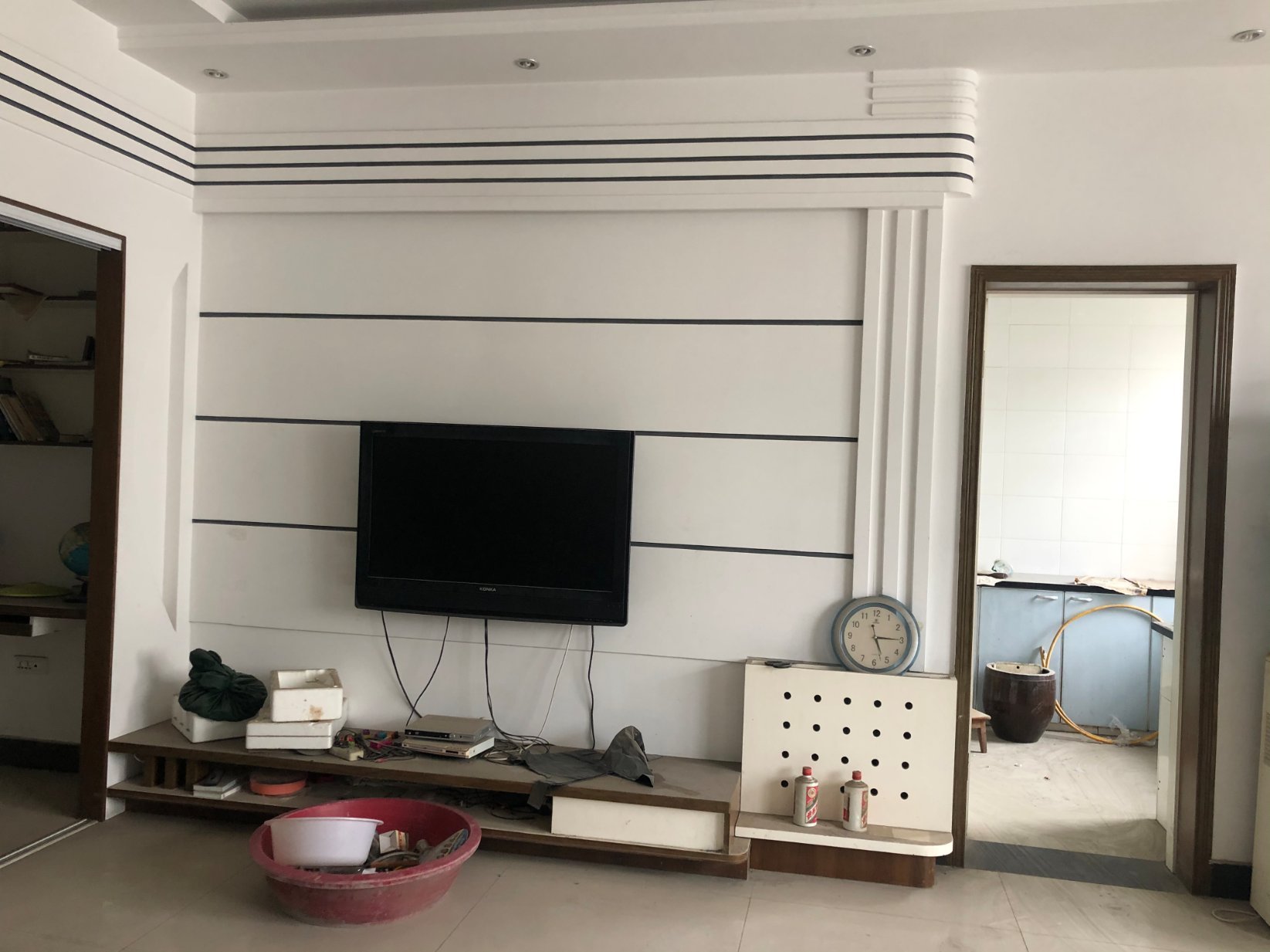 仁和桥附近，精装修大三房，有证可过户