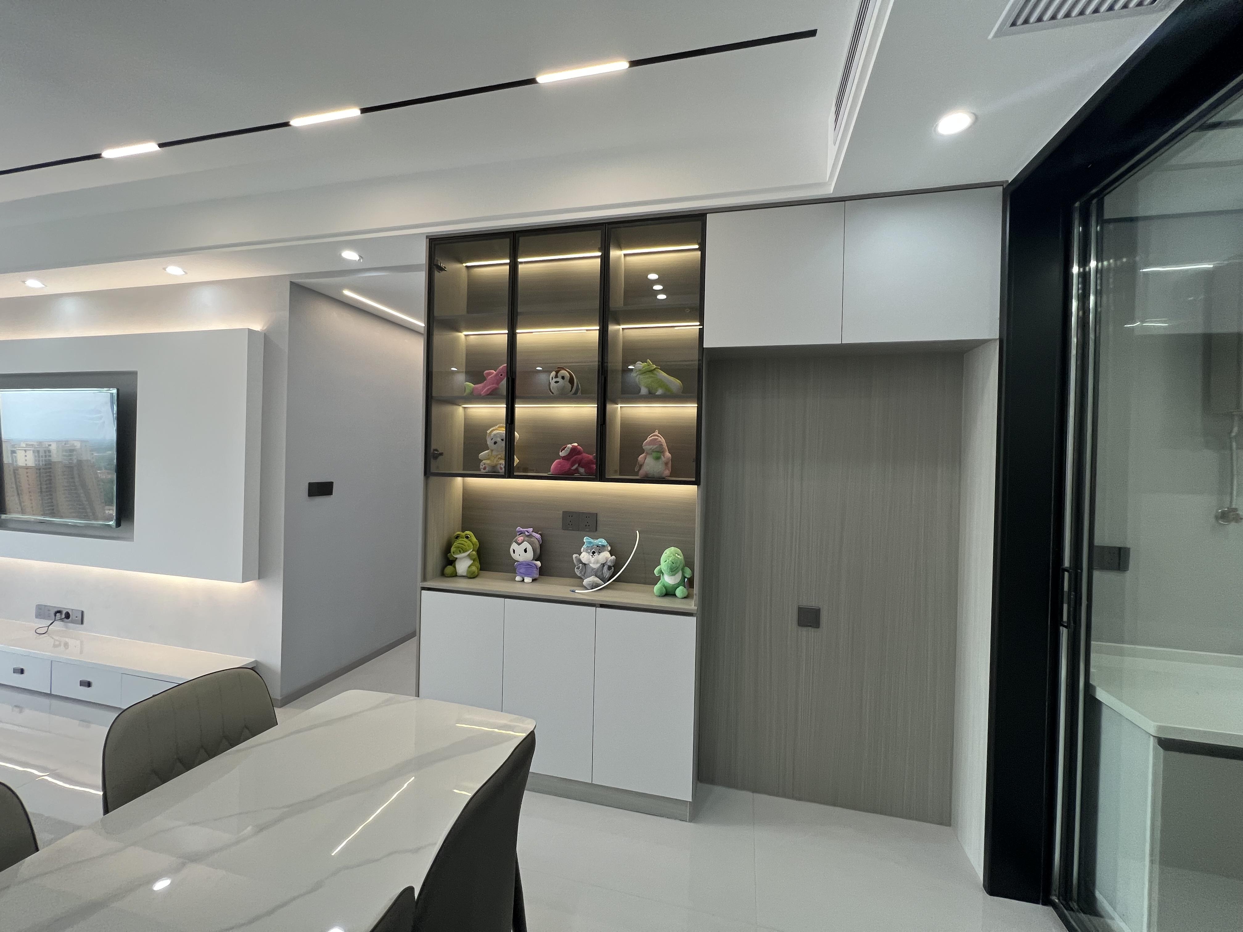 御湖世家3室2厅2卫全新精装修优价出售