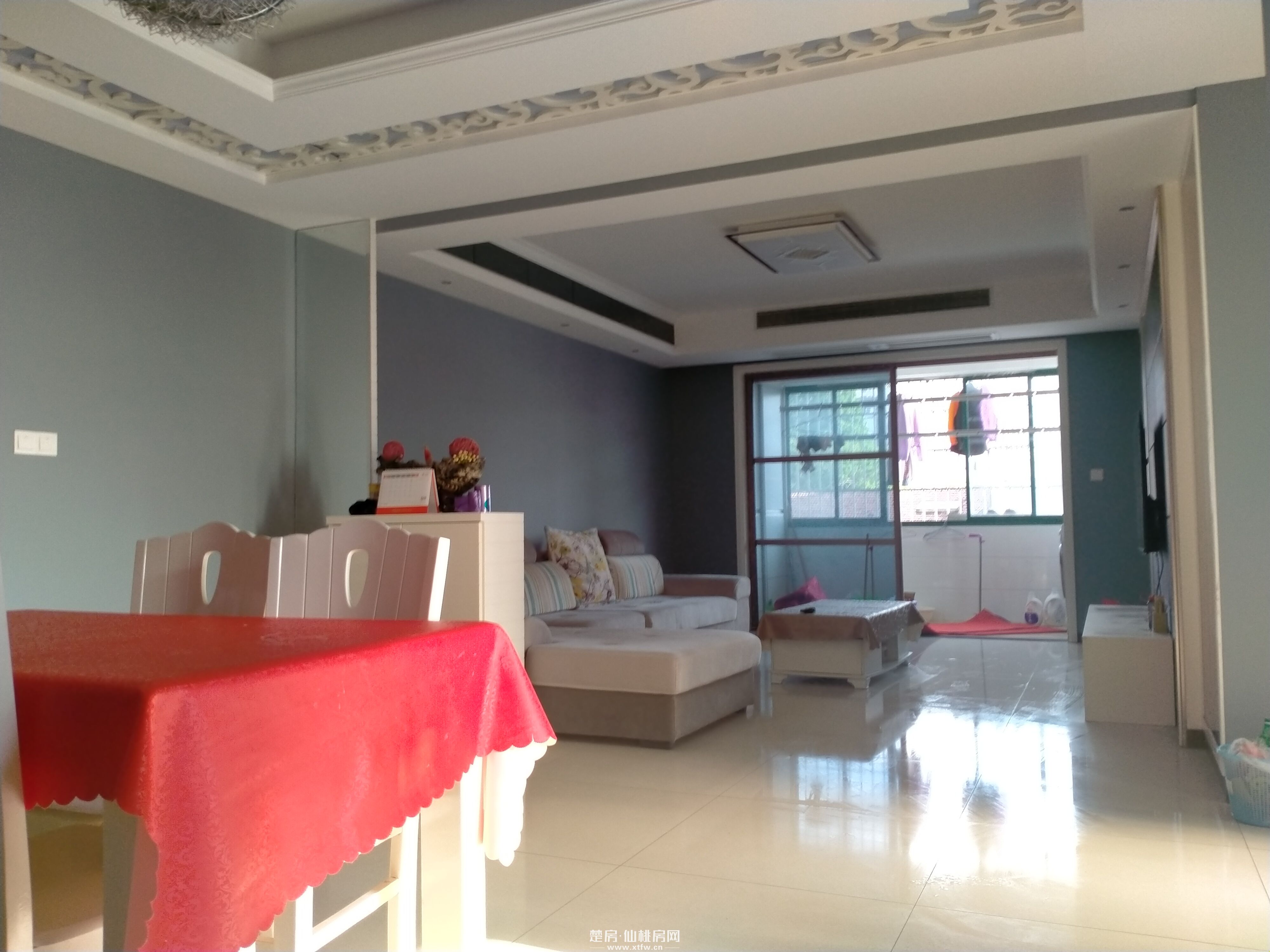 仙桃中学附近，精装三房，拎包入住