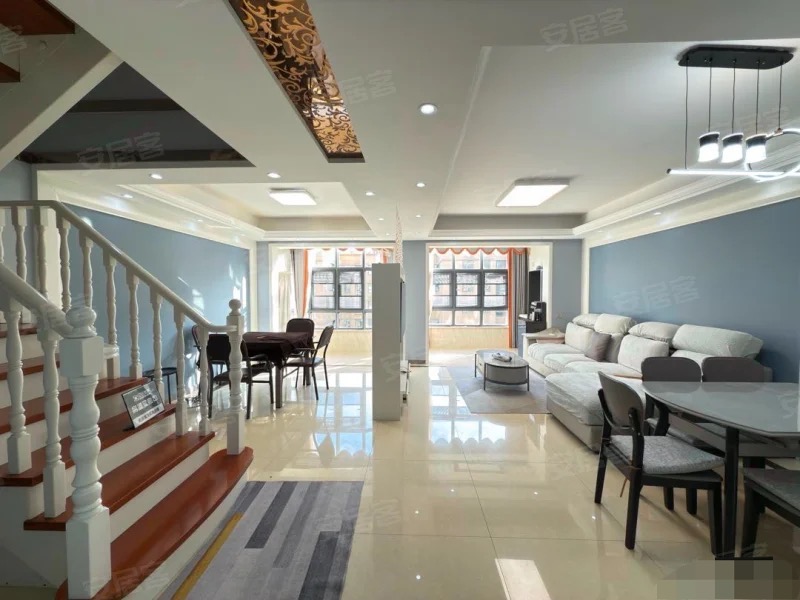 306？城南，沔街旁，复式，颐和公馆， 精装三房，好楼层，家具家电齐全