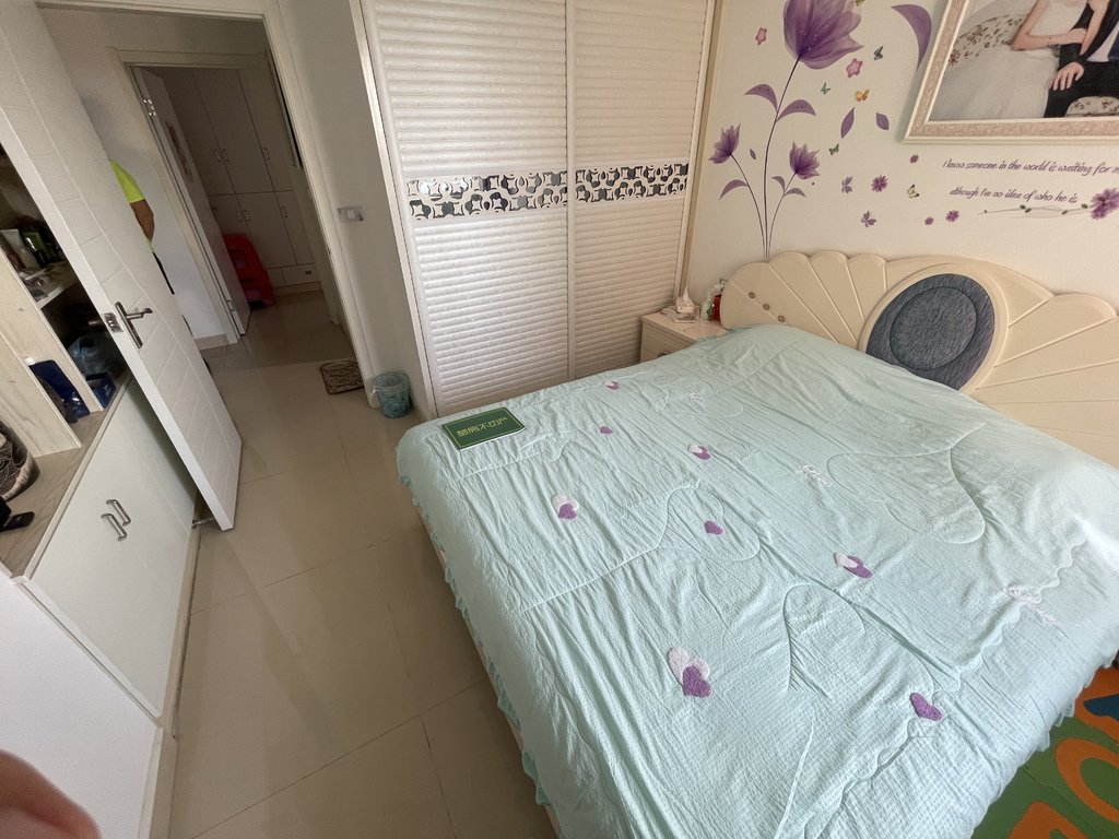 满庭春仙桃 对面带装修两房好楼层全天采光好 即住