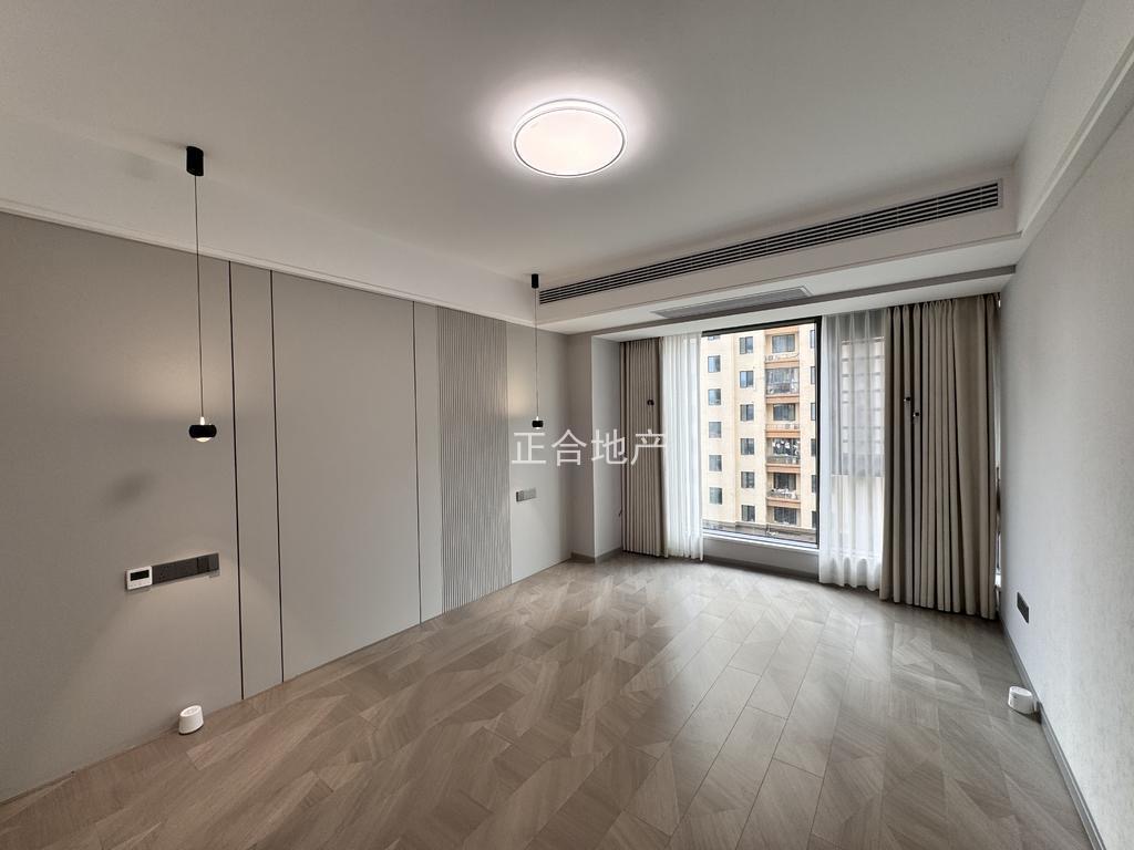 房东亏本出售，城南，荣怀及第世家，一梯一户，小高层❗️，精装三房，全屋品牌家具家电，好楼层