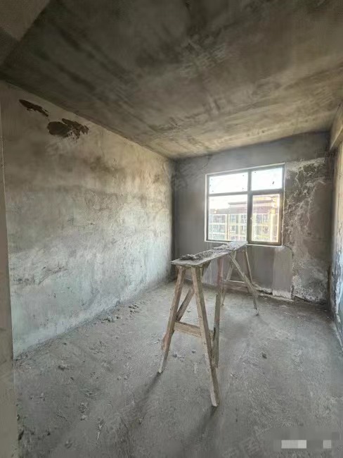 84，房东亏本出售，新城壹号，总价50个，单价3字开头，实验3小旁