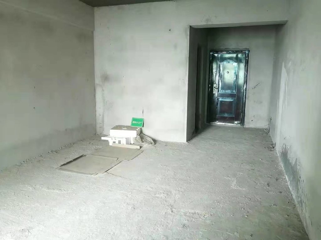 一中对面 漫城林语  小公寓！出租自住都可以！