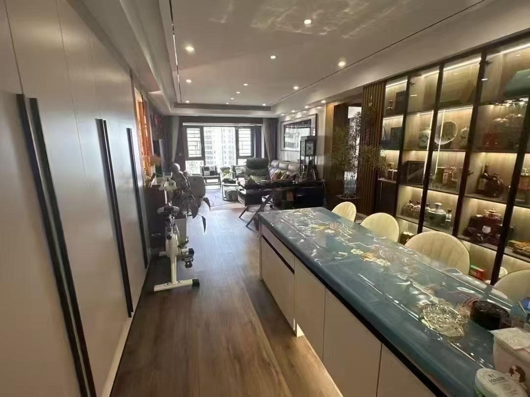 捡漏，急降20万，御湖世家， 城南次新小区， 豪装3房2卫， 送地下车位，好楼层