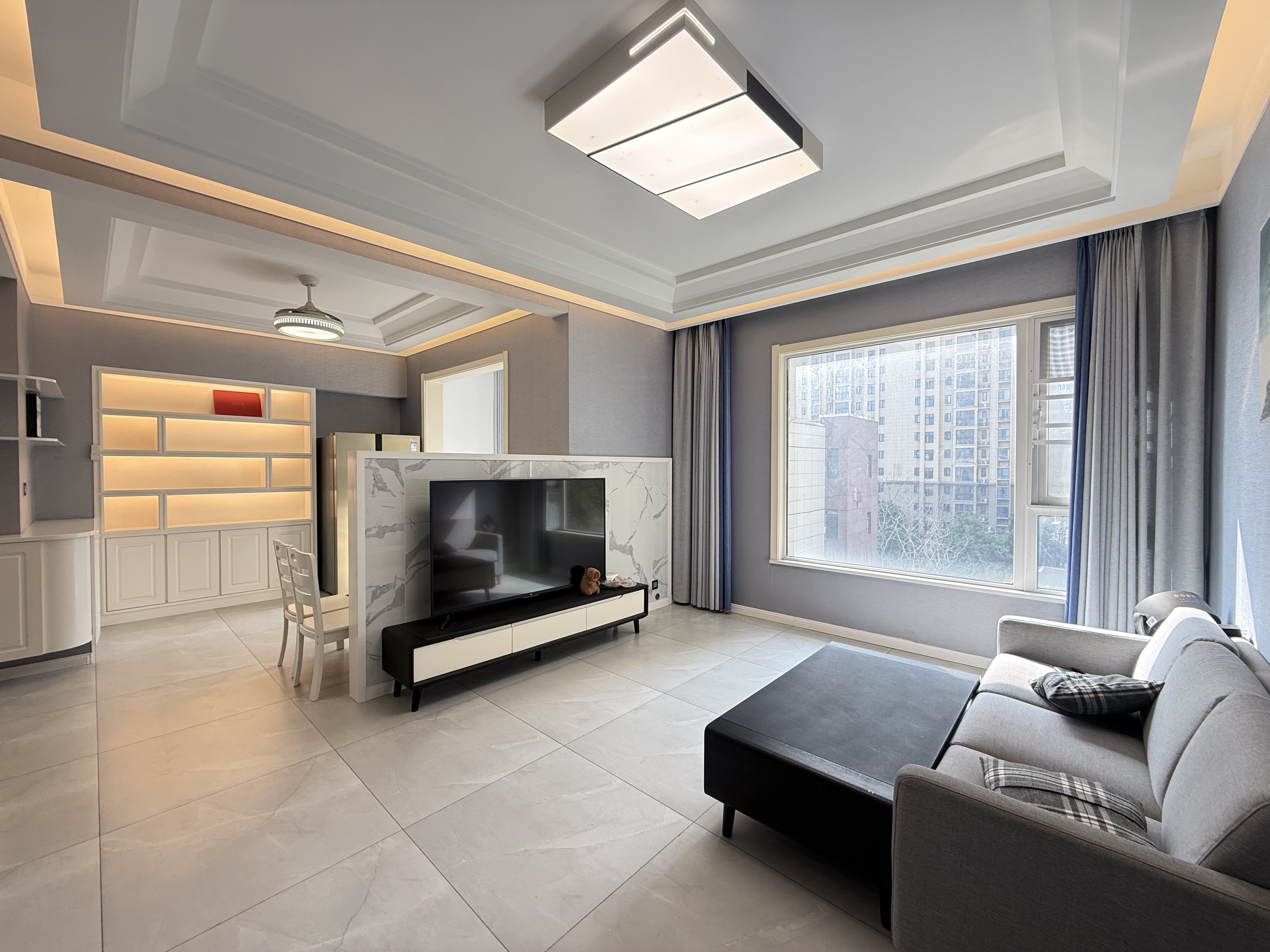 城南，森林国际城，精装三房两卫，三个阳台，证满二