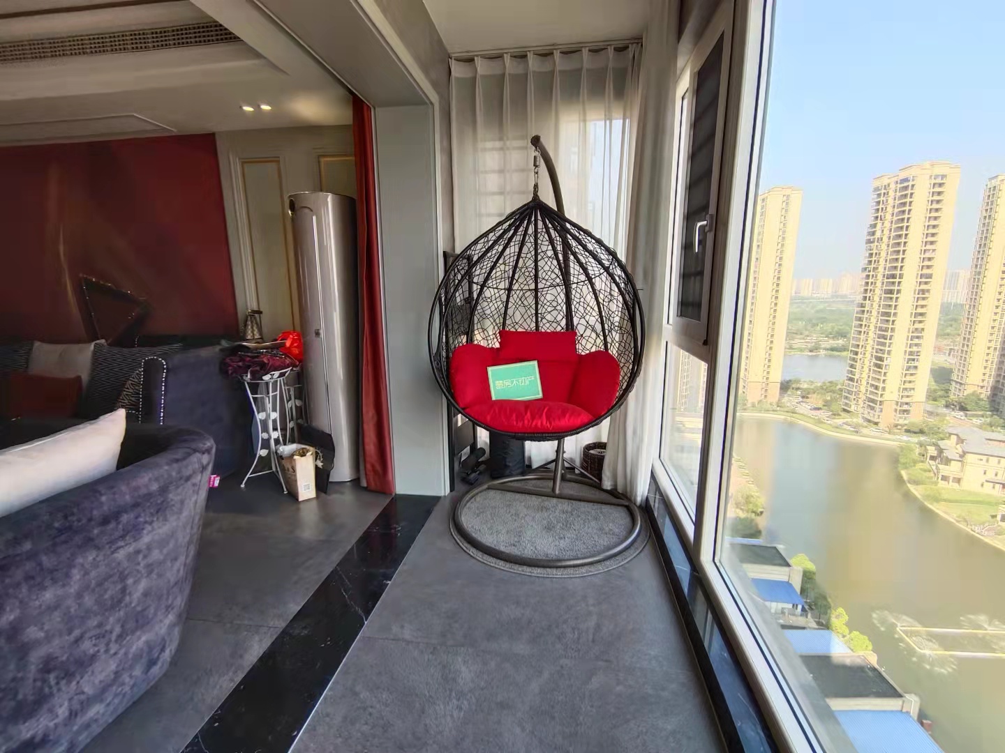 森林国际嚎装楼层好采光棒上学方便，看房方便