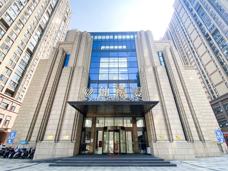 希尔顿欢朋酒店商铺|城芯临街铺，开启你的商机路！