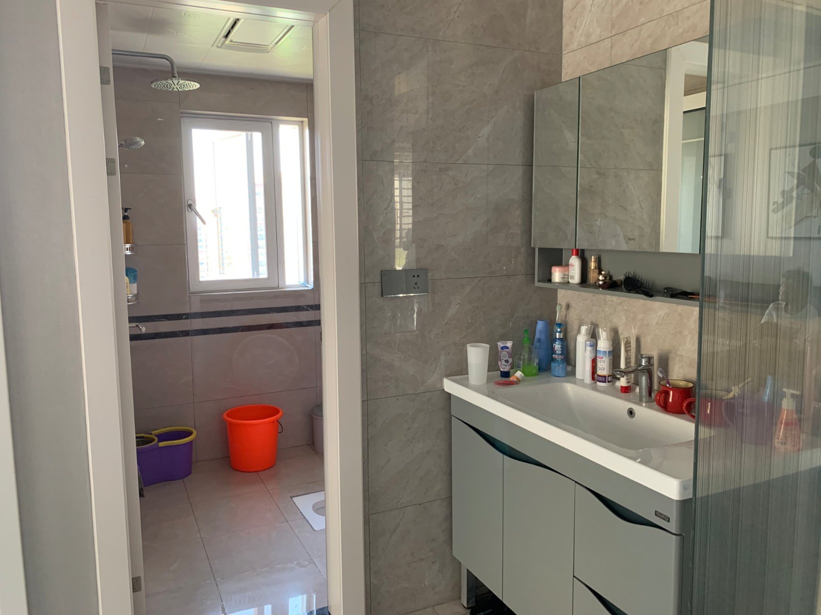 新城壹号五期顶层豪装大户型，带车位，契税已交