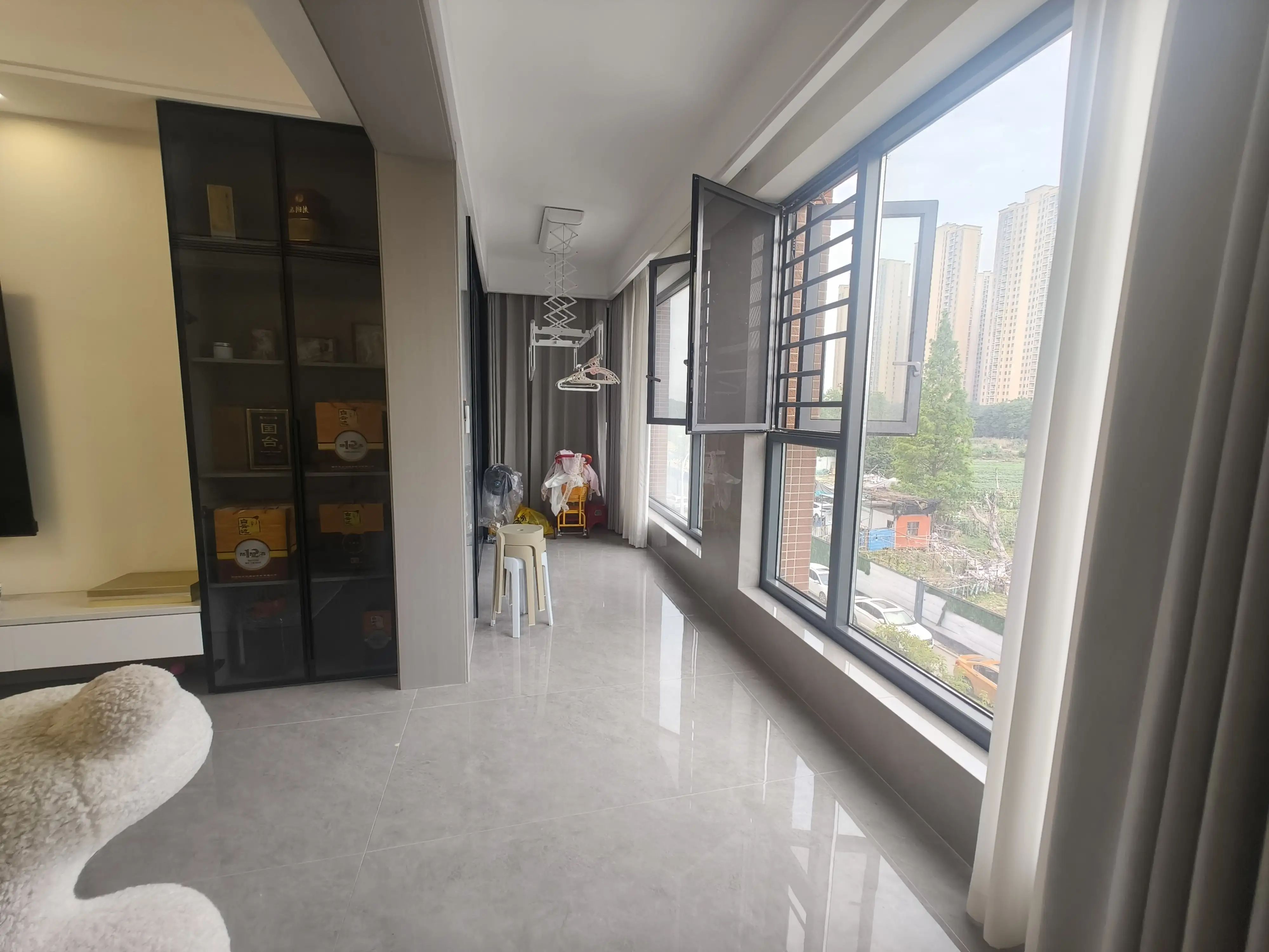 城南，新城一号5期，洋房，精装三房，一梯两户，证满二，好楼层