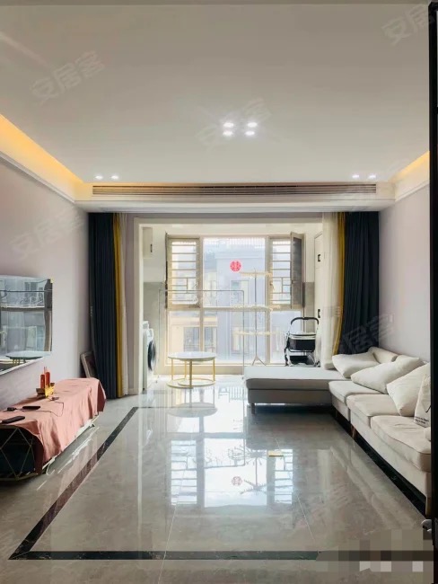 237，城西，天然氧吧，绿地华庭，精装九成新，洋房送大露台，证满二，南北通透