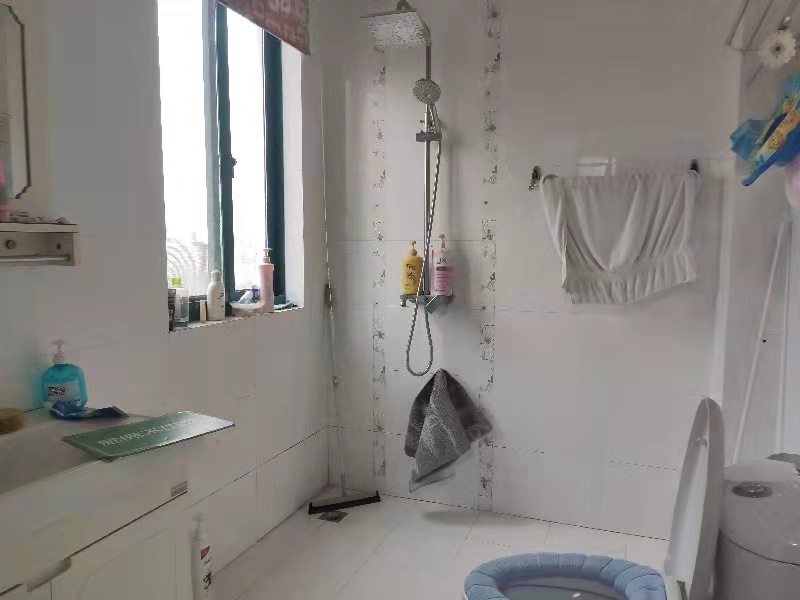 房东急售城市花园二期电梯精装修三室两厅两卫