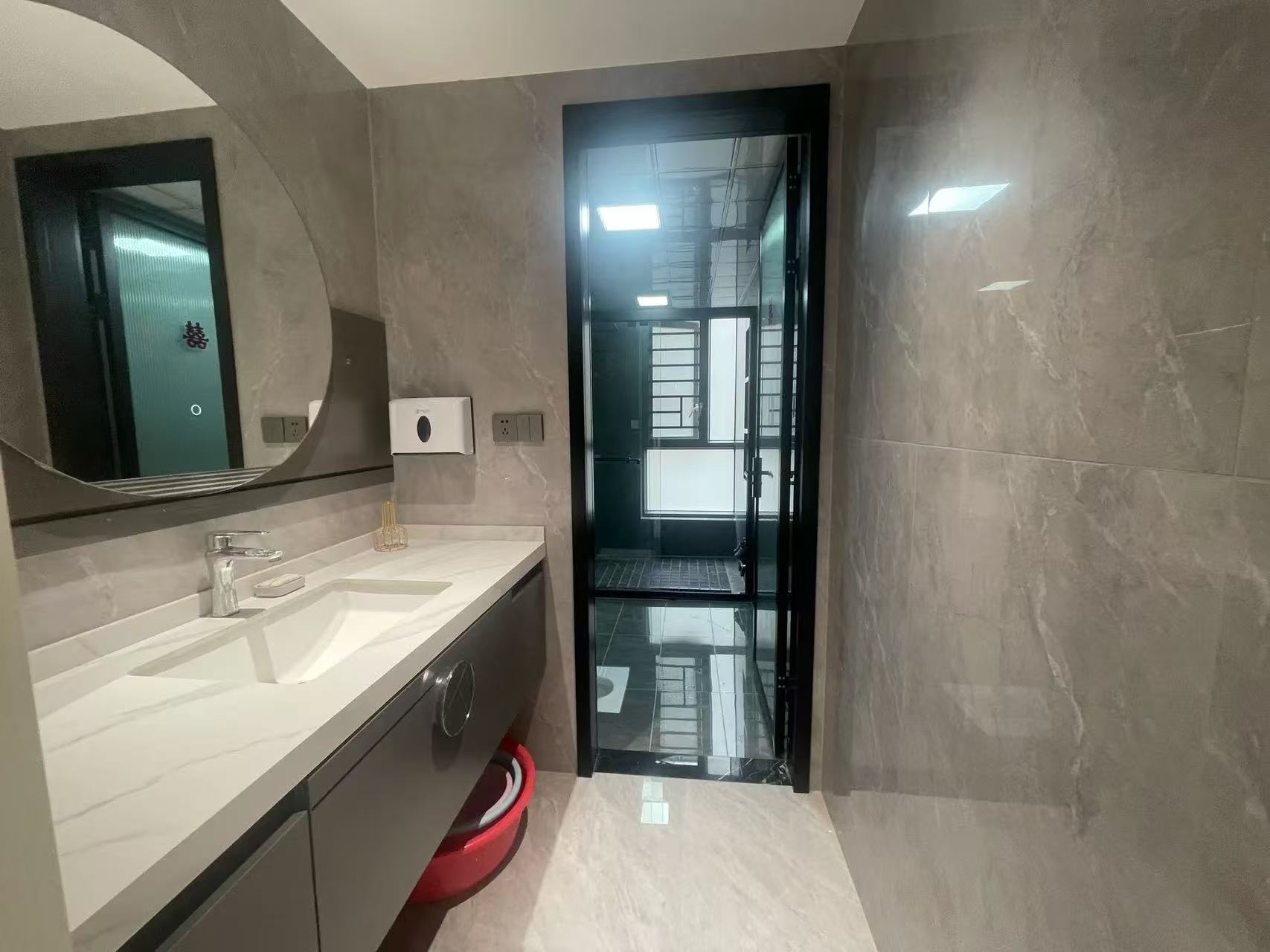 捡漏，绿地香格里拉，花园洋房，好楼层4楼，亏本出售，证满二