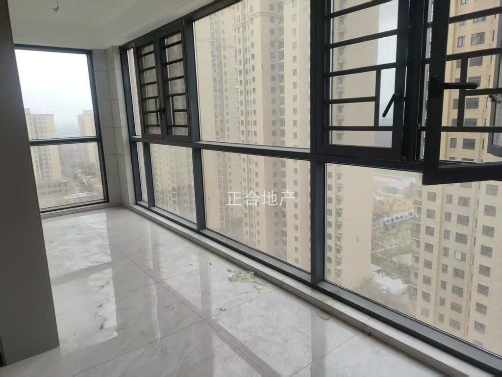 降价了，捡漏，城南，沔阳清华园，精装三房，电梯好楼层16楼，证满二，全新