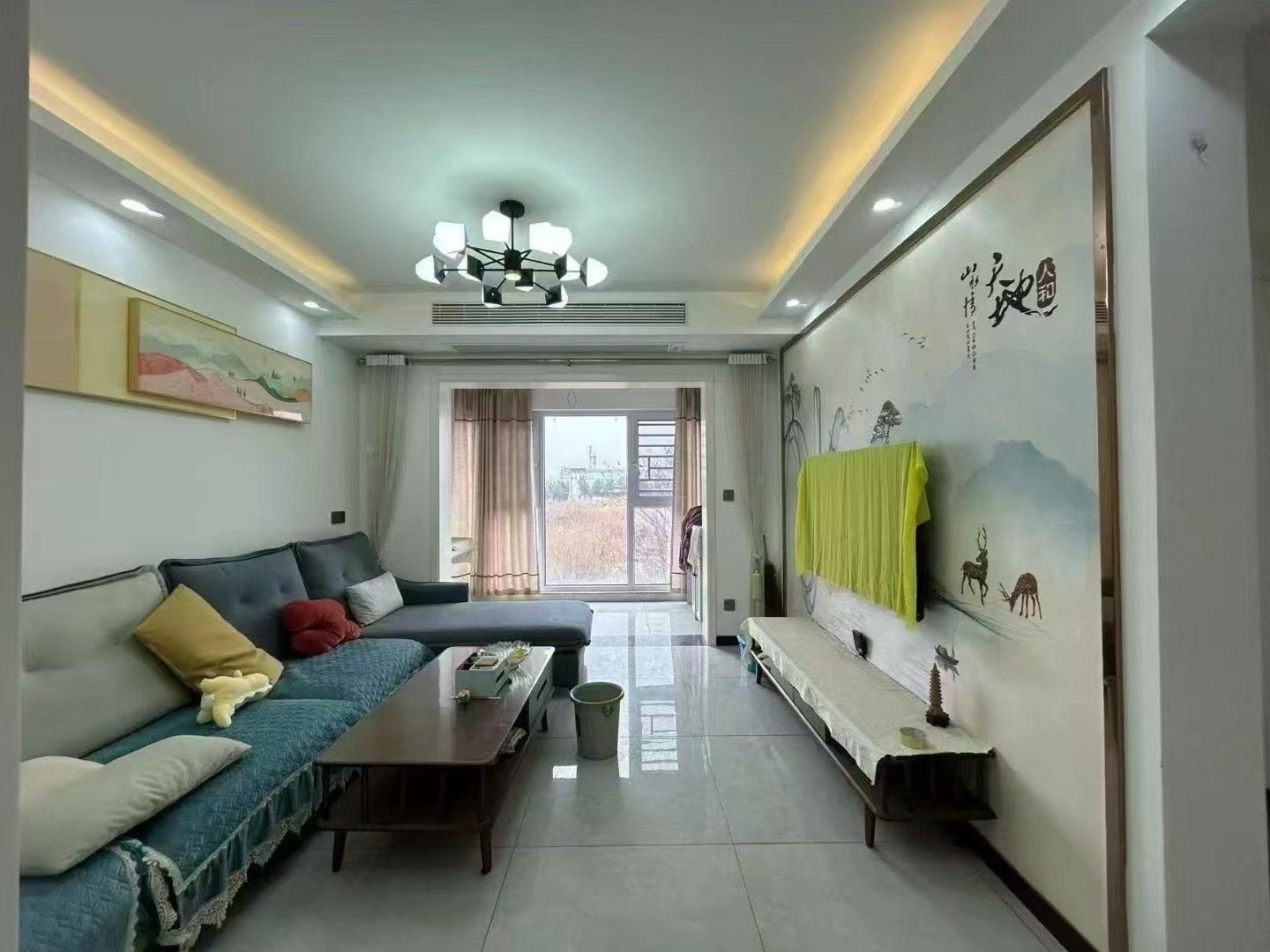 369，一中附近，电梯精装三房，9.9成新， 好楼层，正规小区，南北通透