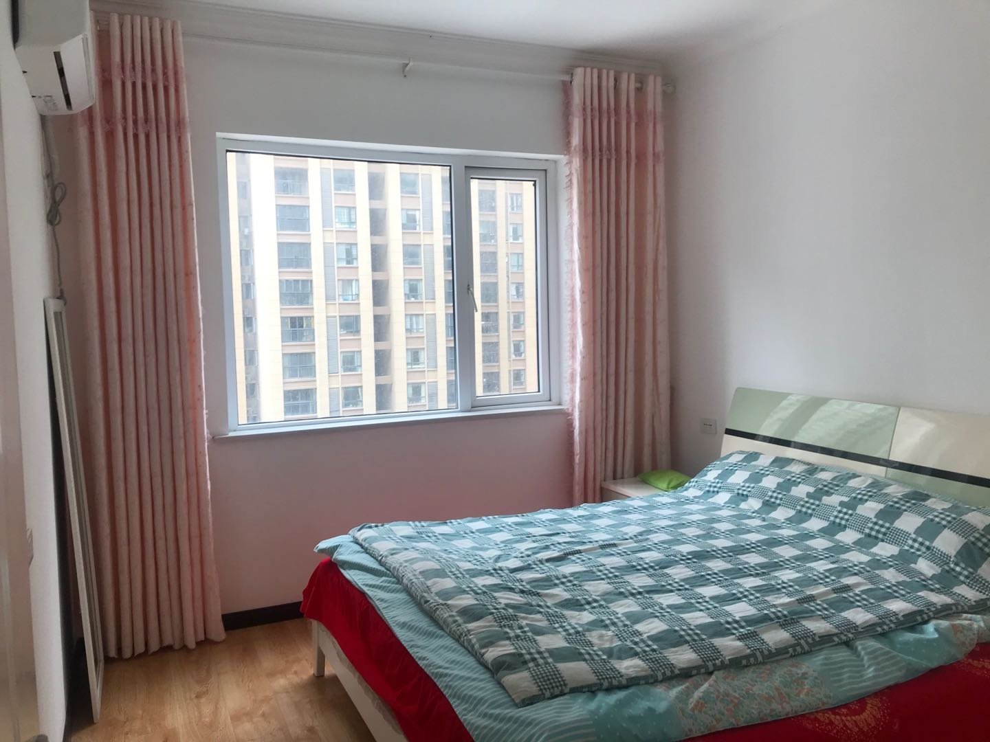 元泰未来城，精装大三房，单价7千，