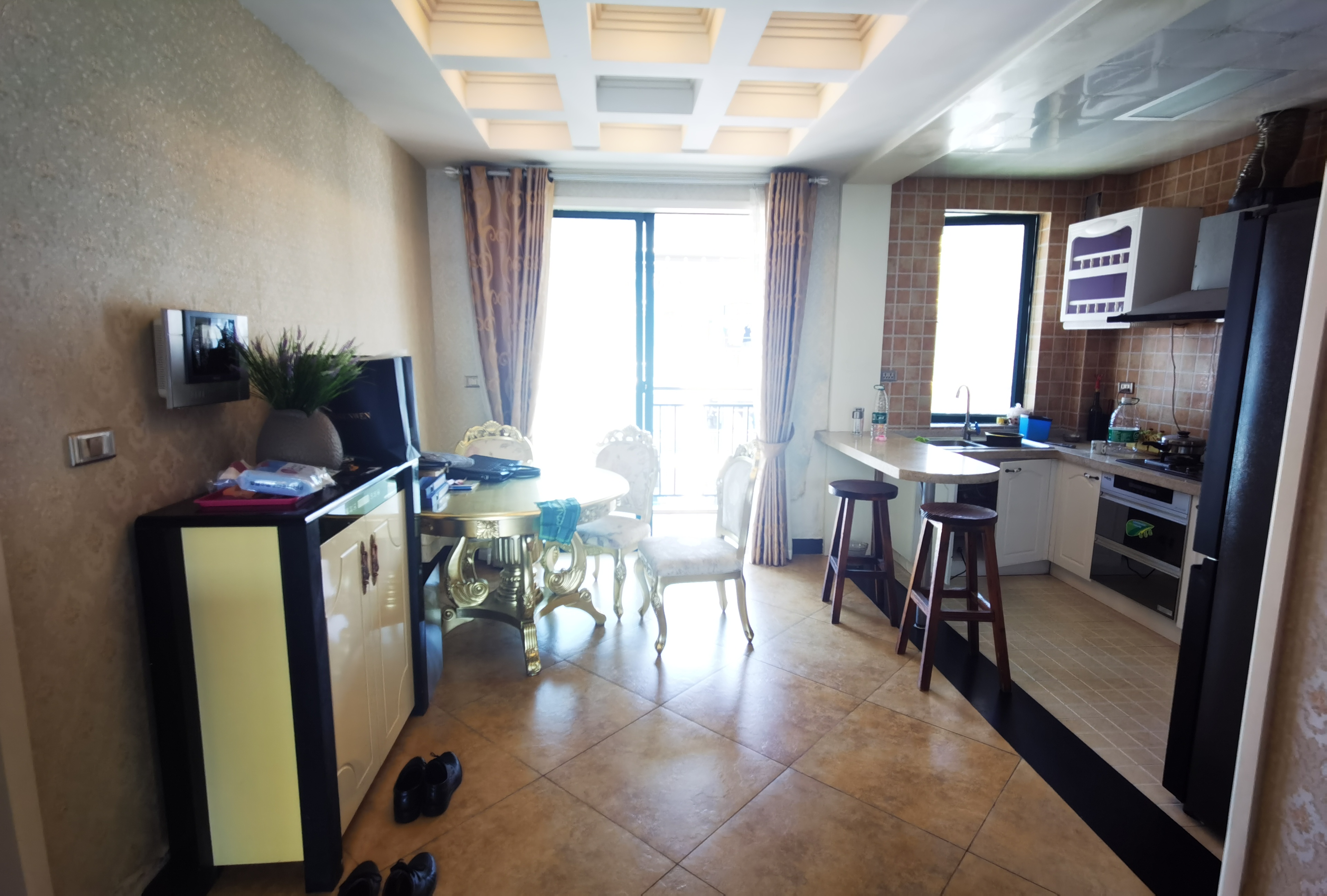 德政金园复式欧式风格家里的格局布置的很好拎包入住家里基本没怎么住实际面积180平左右