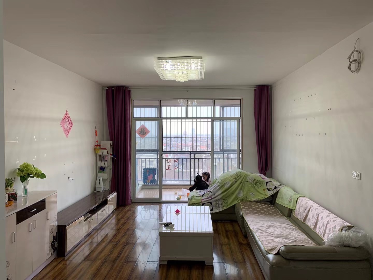 三室两厅一厨一卫出租